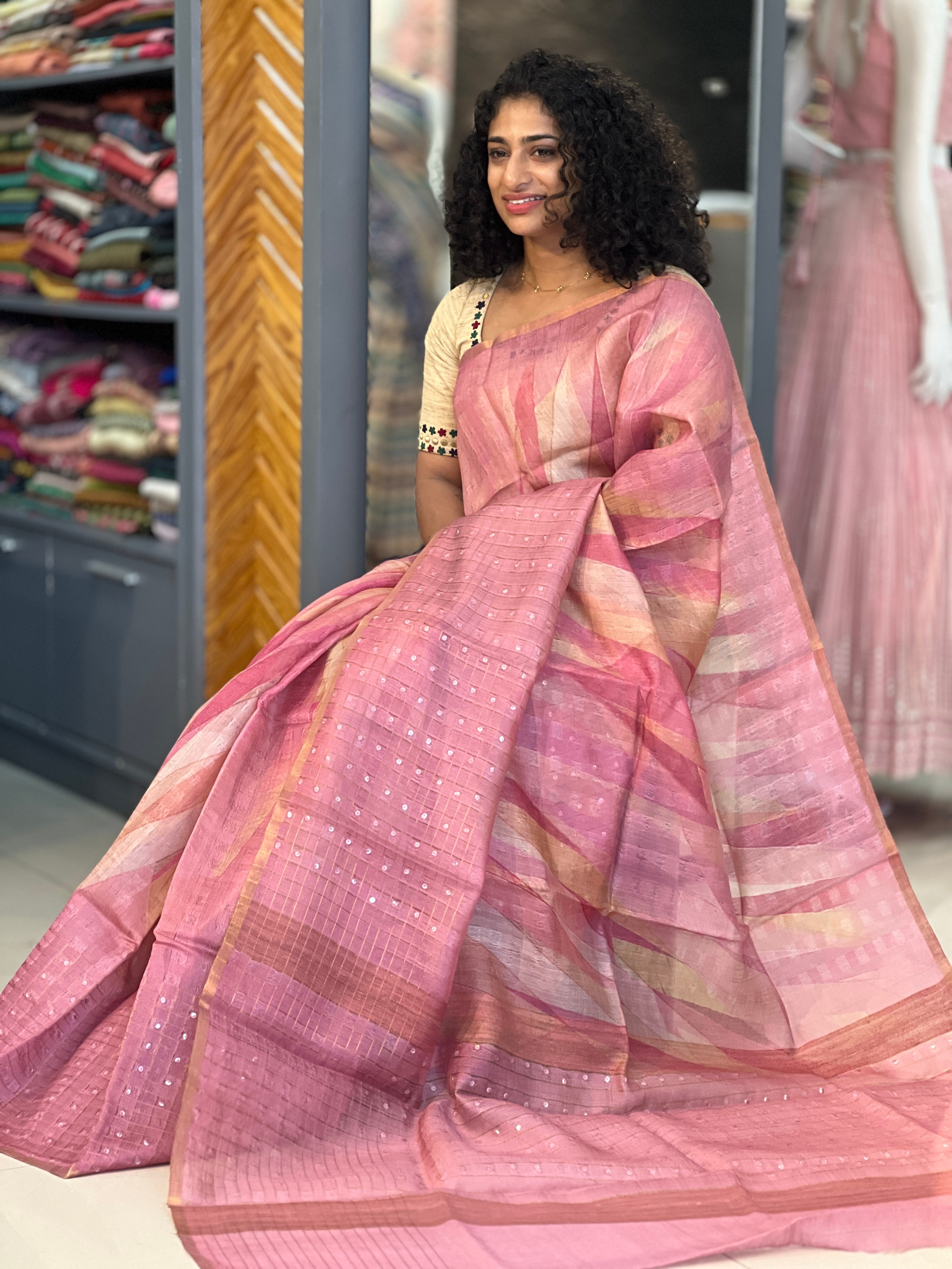 Geometrical Pattern Tussar Saree | YNG336