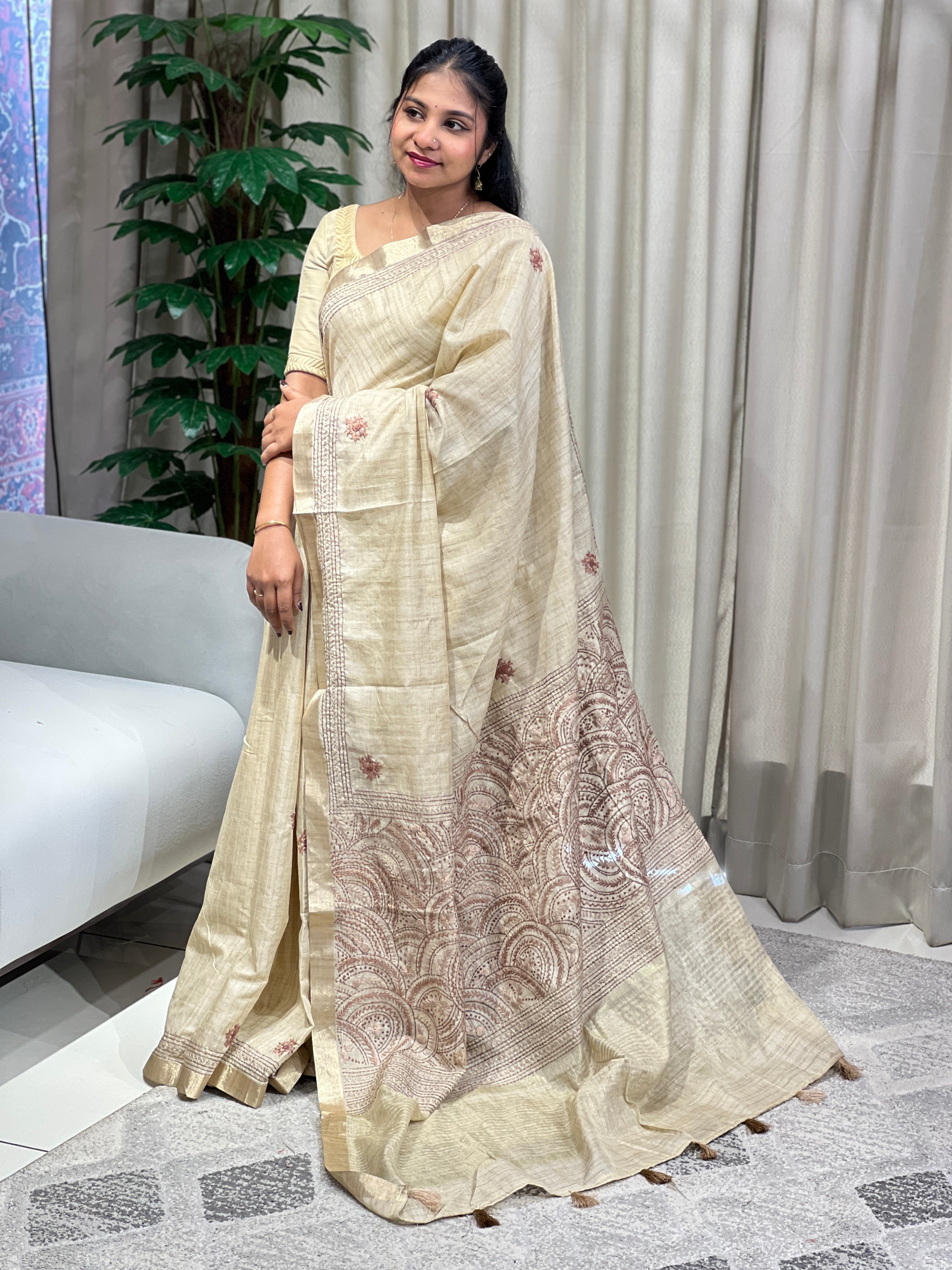 Embroidery Detailed Semi Tussar Saree | BLD1847