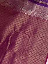 Zari Woven Floral Patterned Banarasi Silk Saree | KAC157