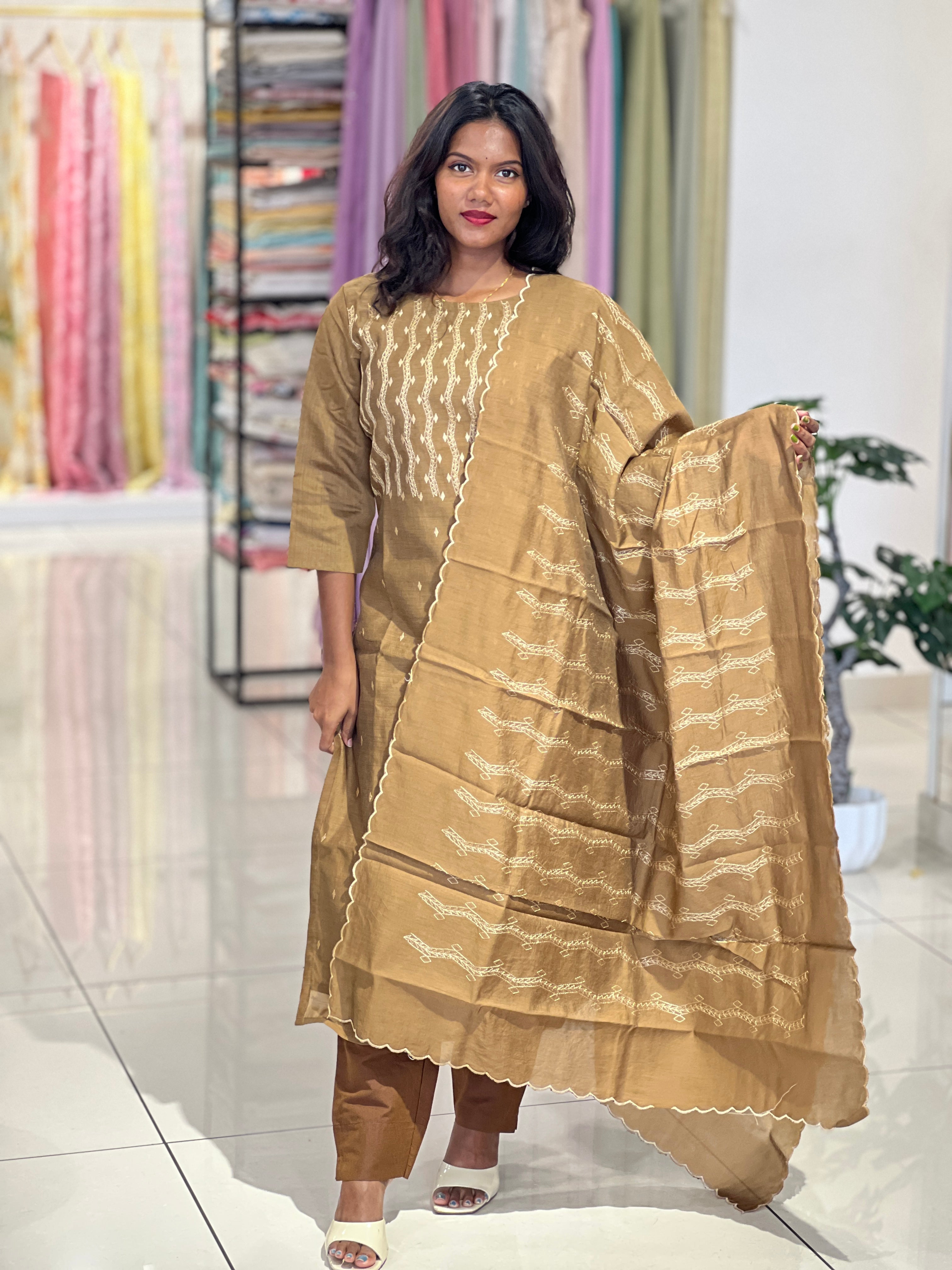 Semi Tussar Kurta Set | IHP179
