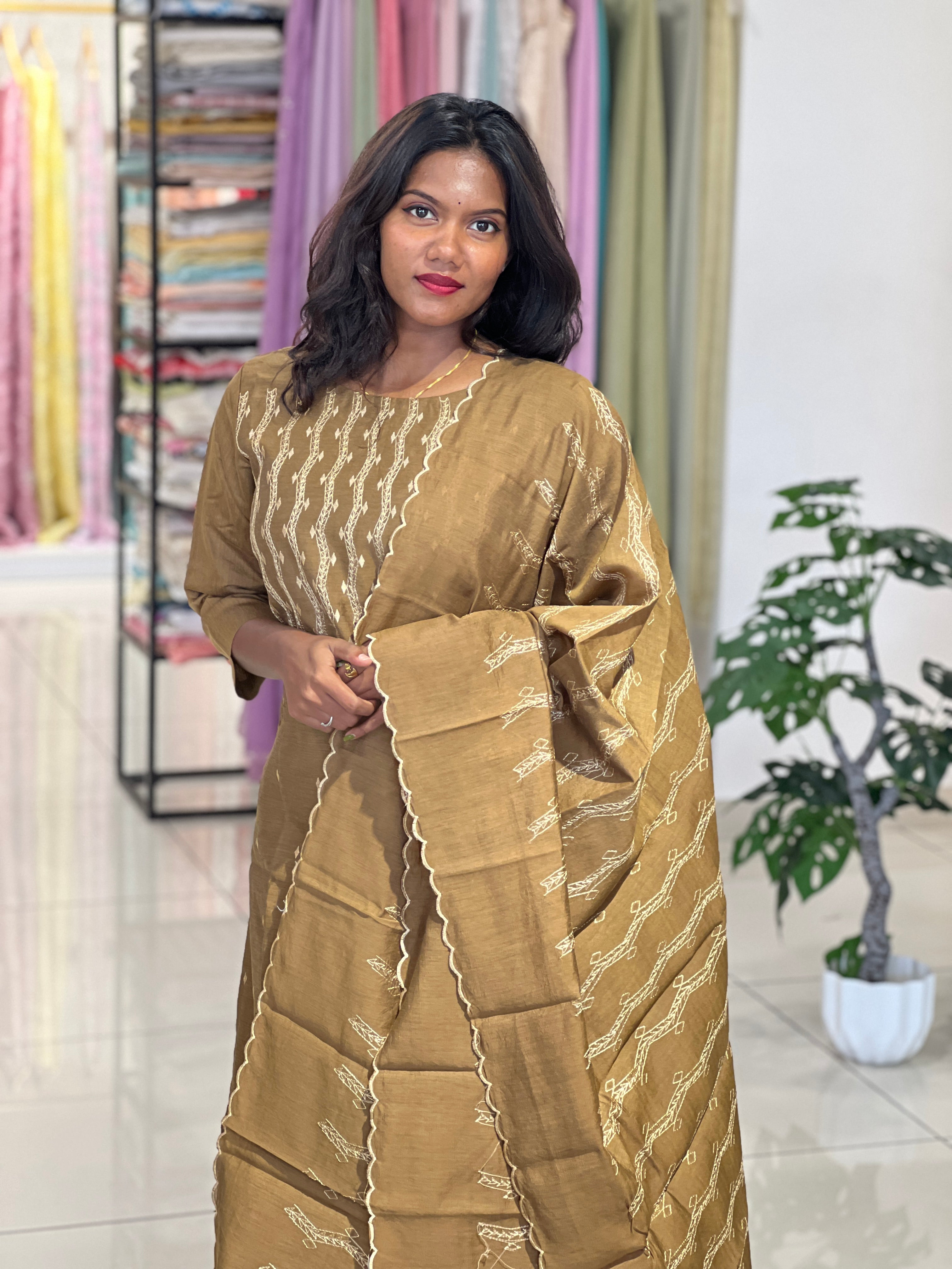 Semi Tussar Kurta Set | IHP179
