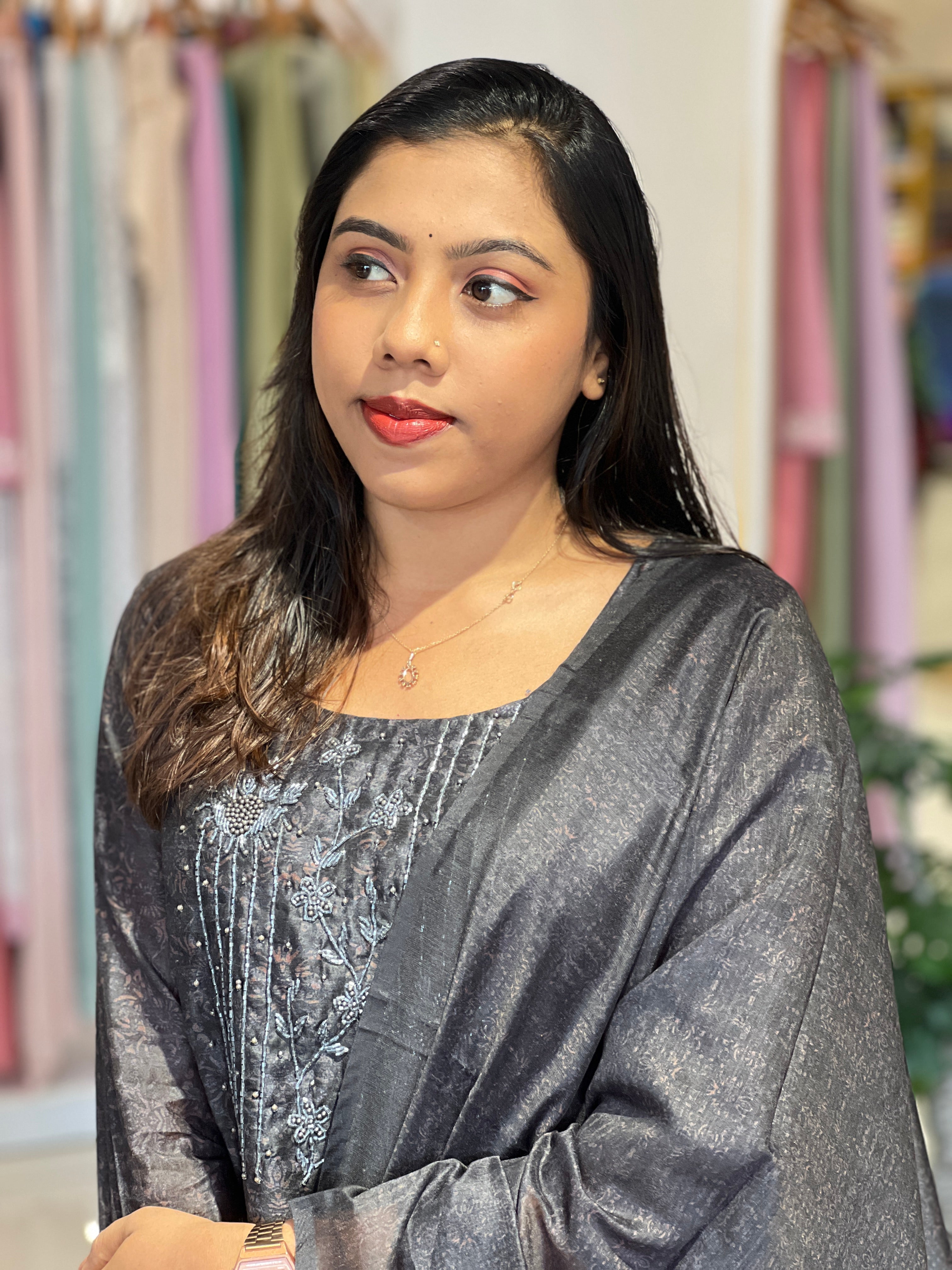 Floral Machine Embroidery Kurta Set | IHP184