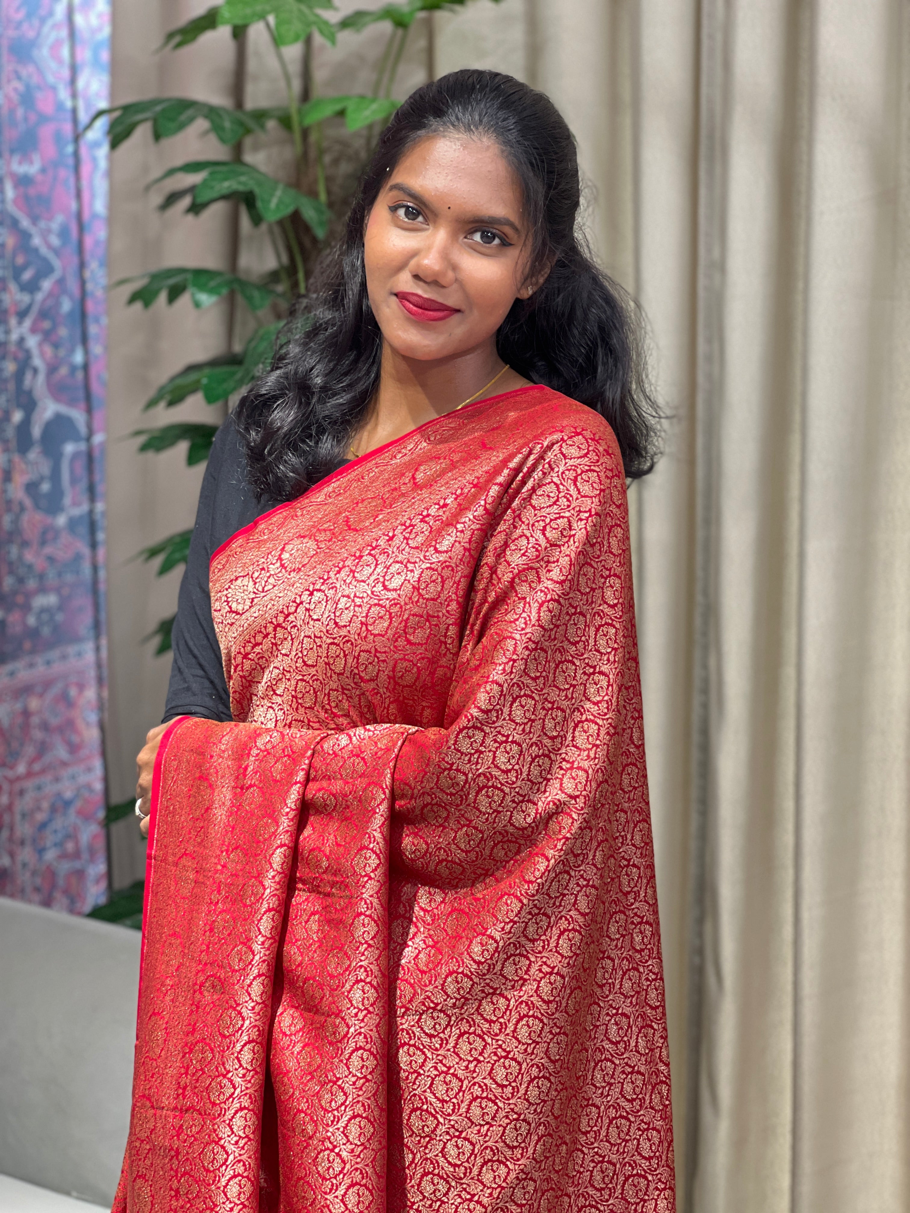 Zari and Thread Woven Georgette Banarasi Saree |YNG727