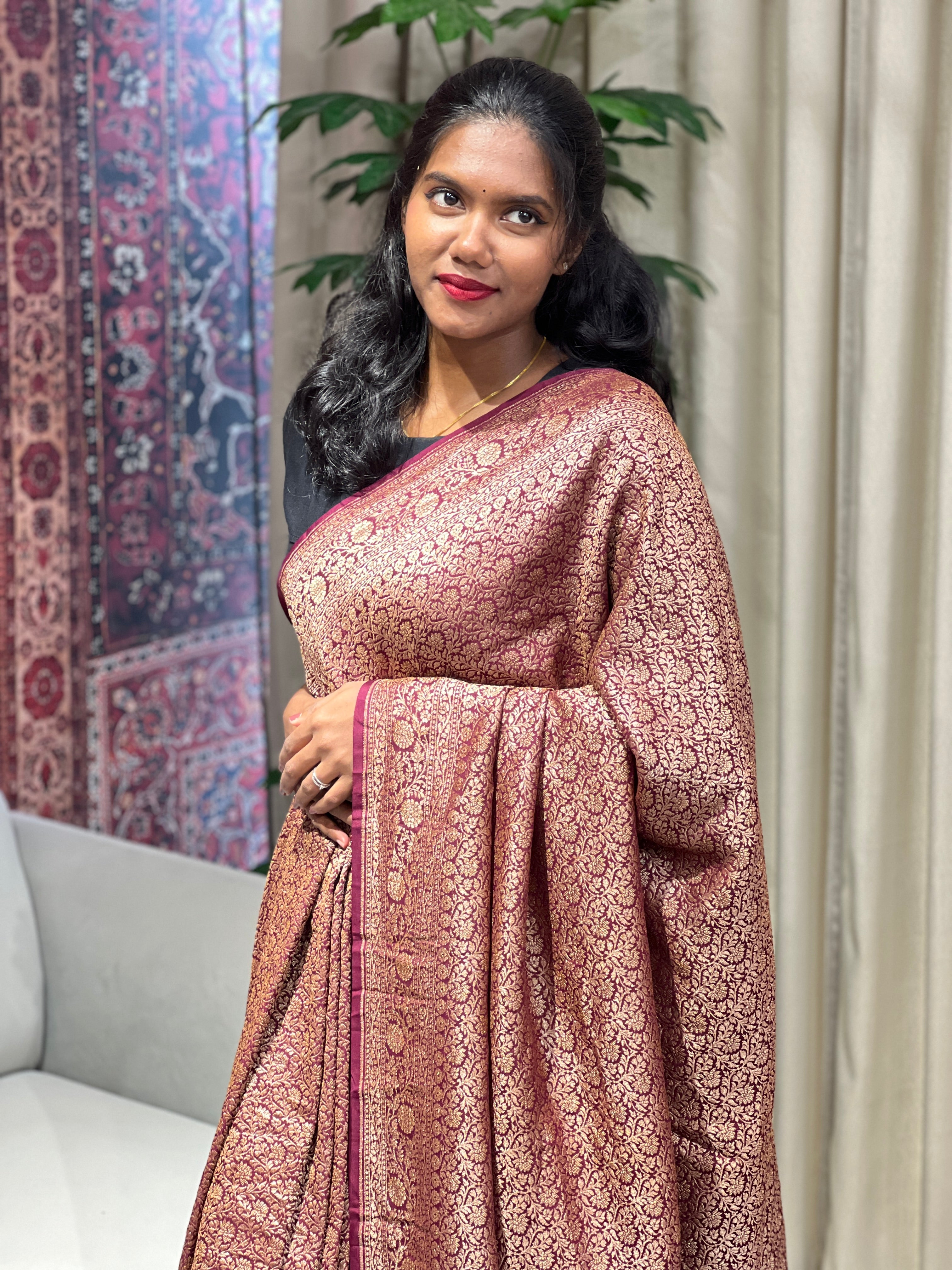 Zari and Thread Woven Georgette Banarasi Saree | YNG726