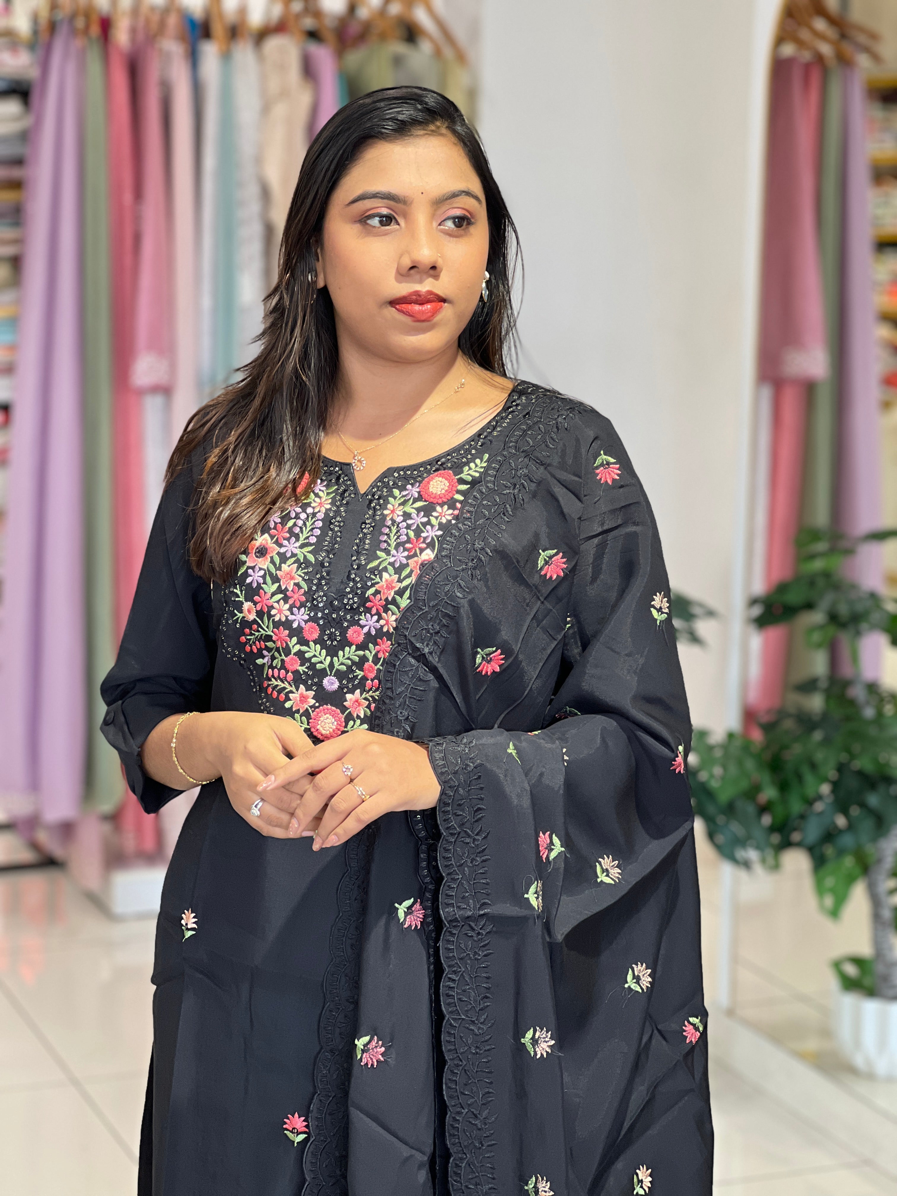 Machine Embroidery Semi Tussar Kurta Set | IHP146
