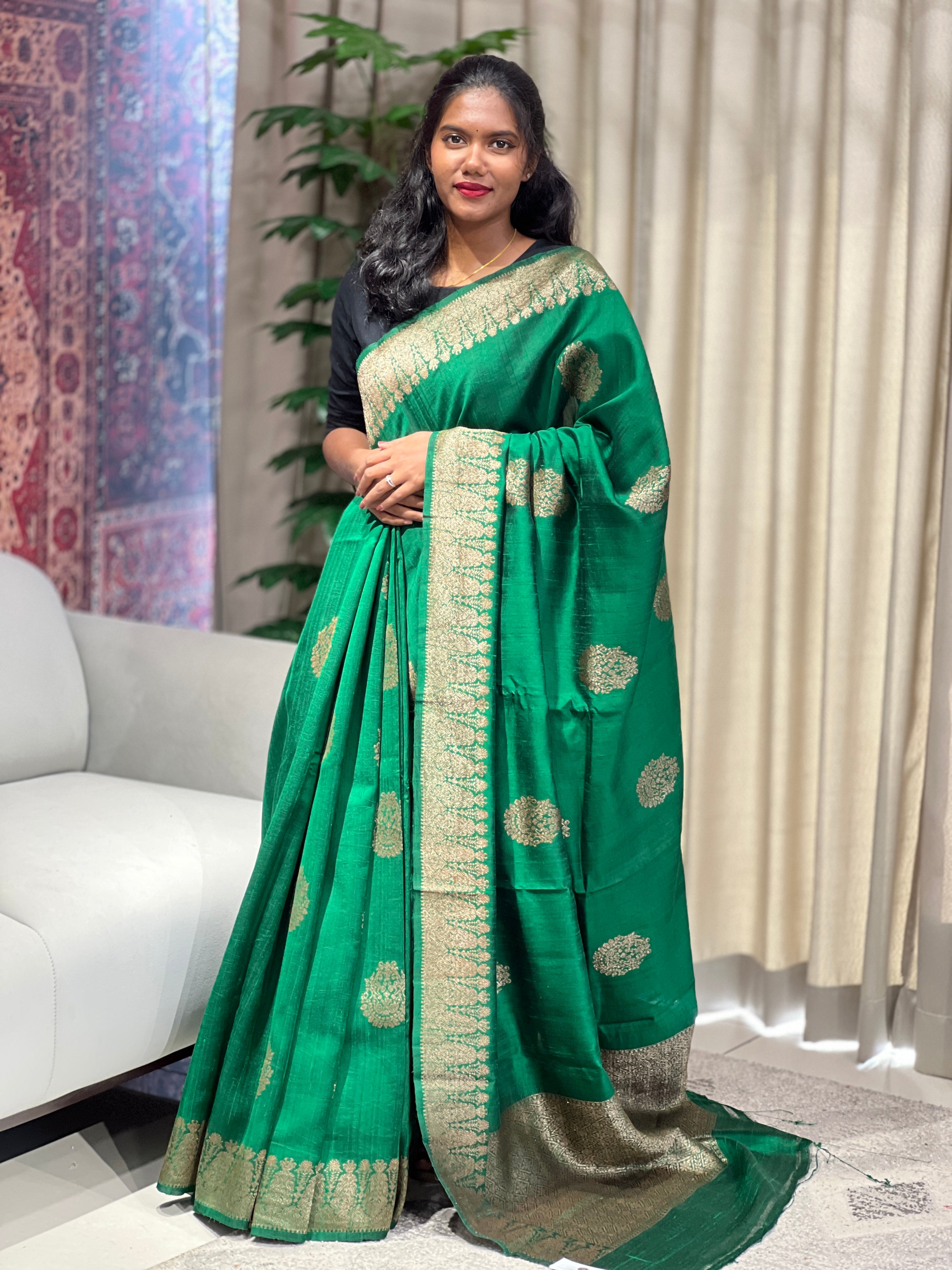 Banarasi Woven Raw Silk Saree | YNG737