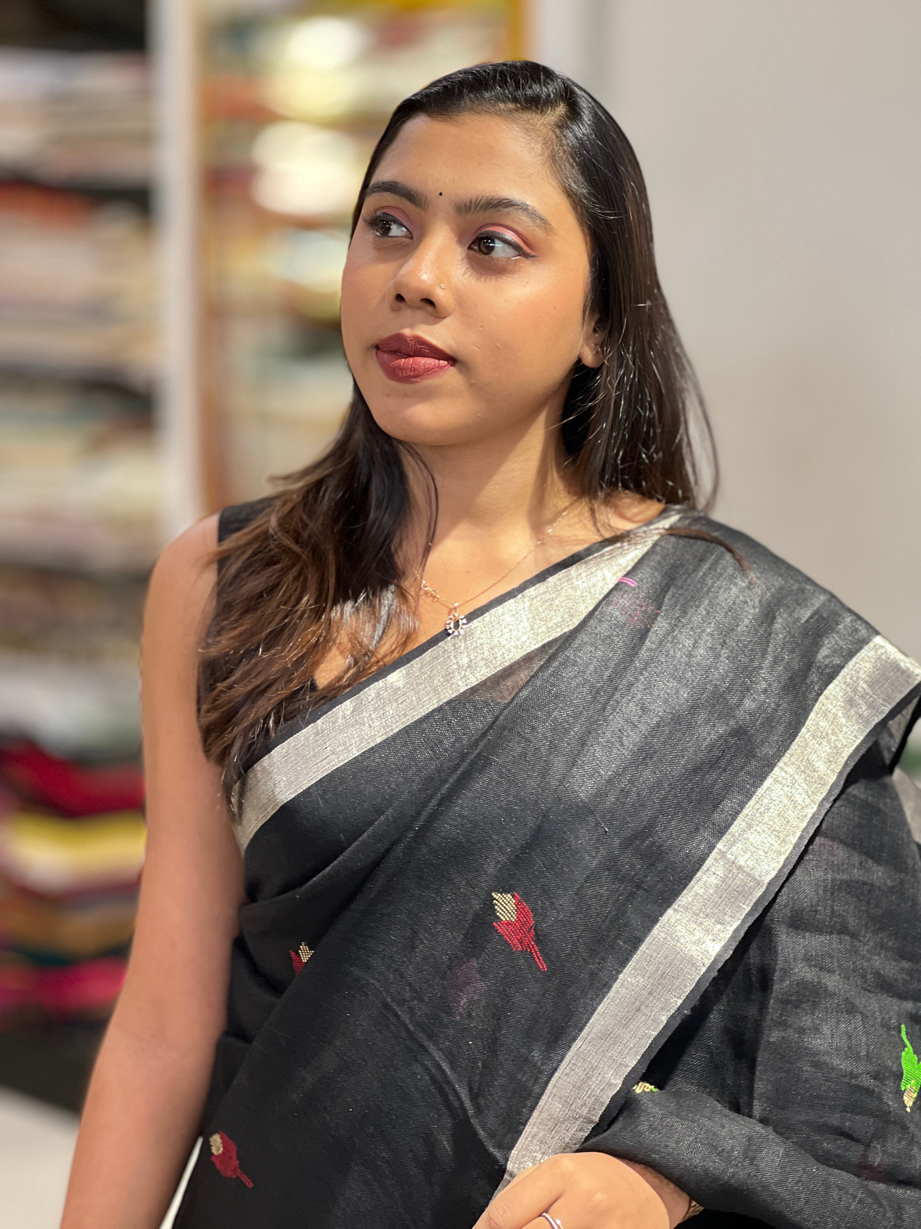 Thread Weaved Pure Linen Saree | EVA127