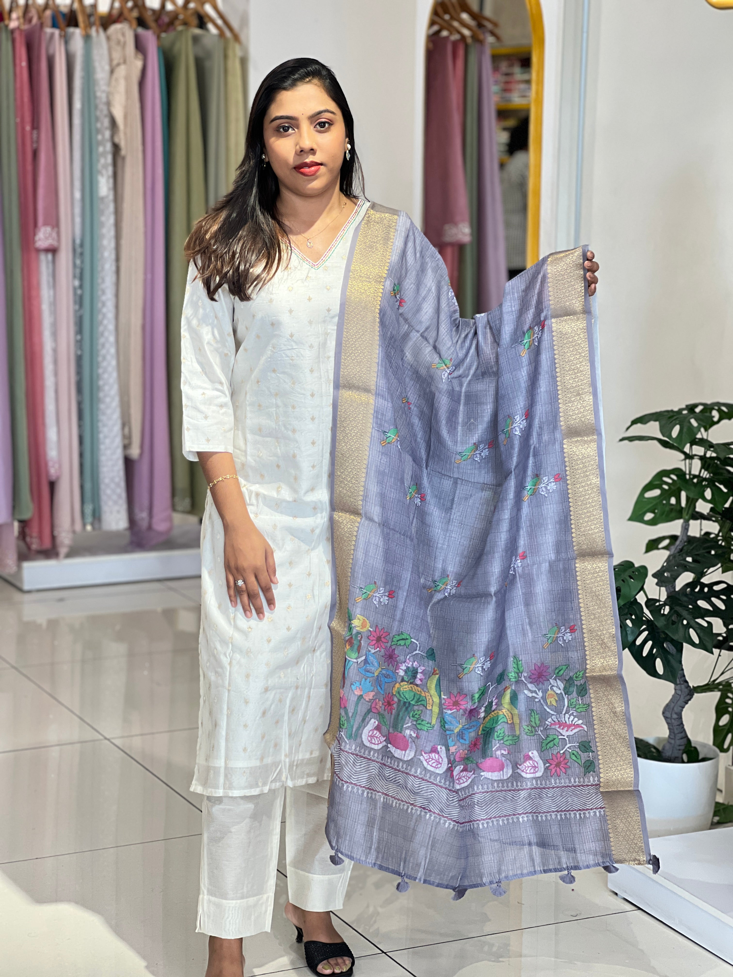 Buti Woven Design Chanderi Kurta Set | IHP119