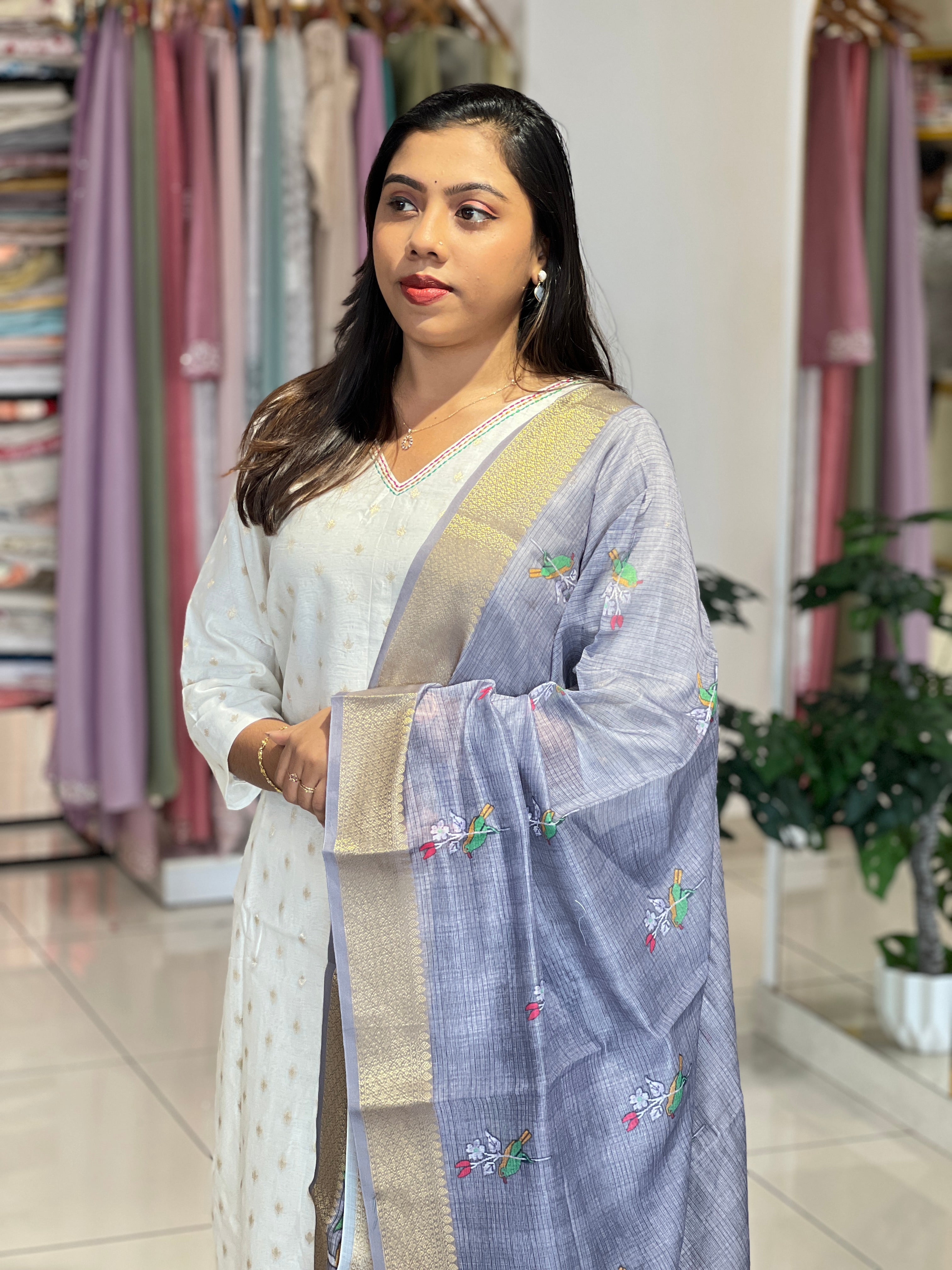 Buti Woven Design Chanderi Kurta Set | IHP119