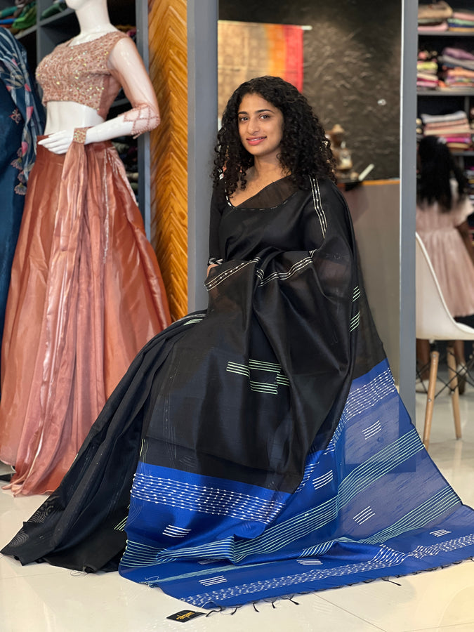 Black Color Kesiya Weaved Semi Silk Saree | PD472