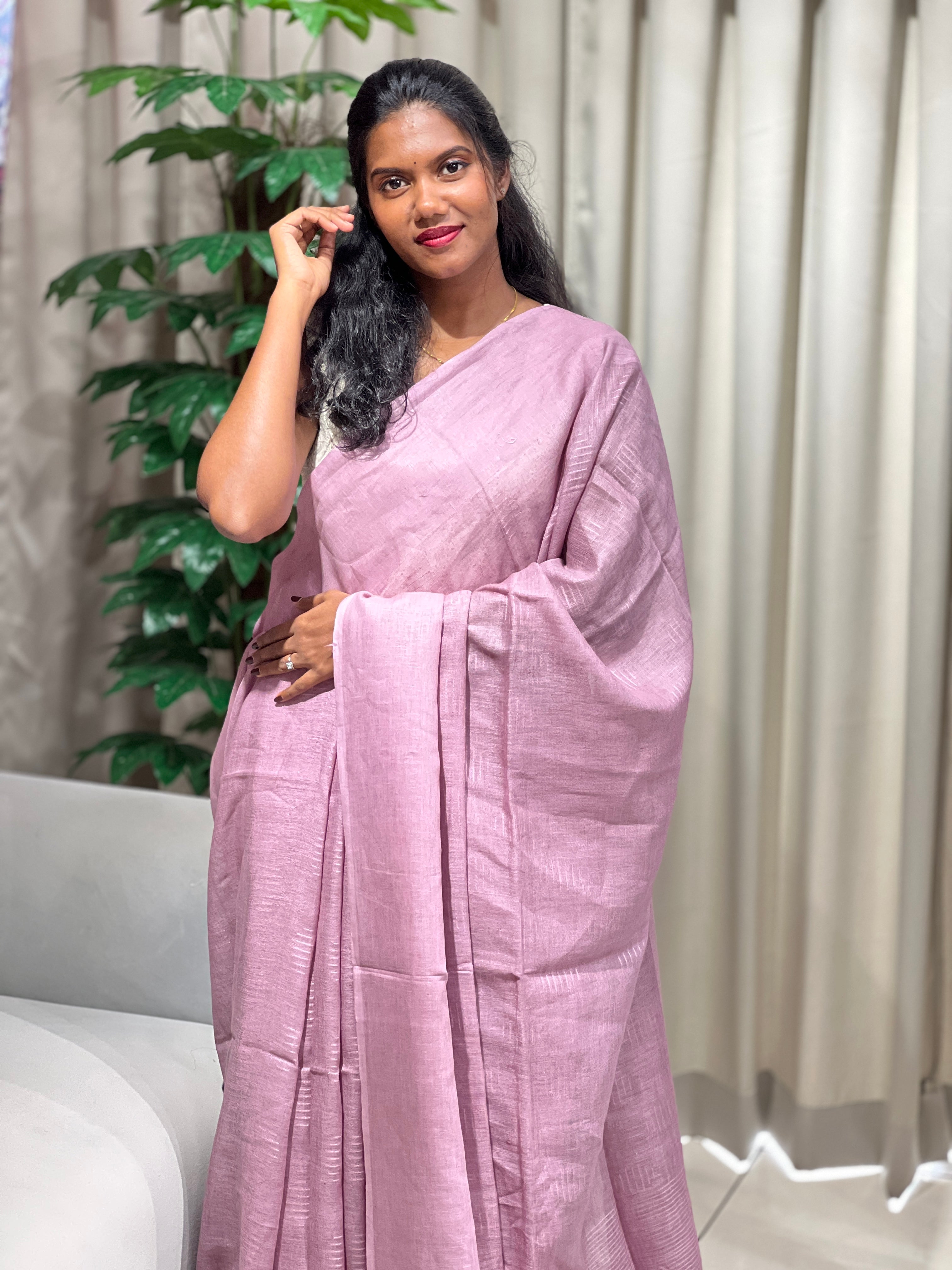 Thread Weaved Semi Linen Saree | EVA108