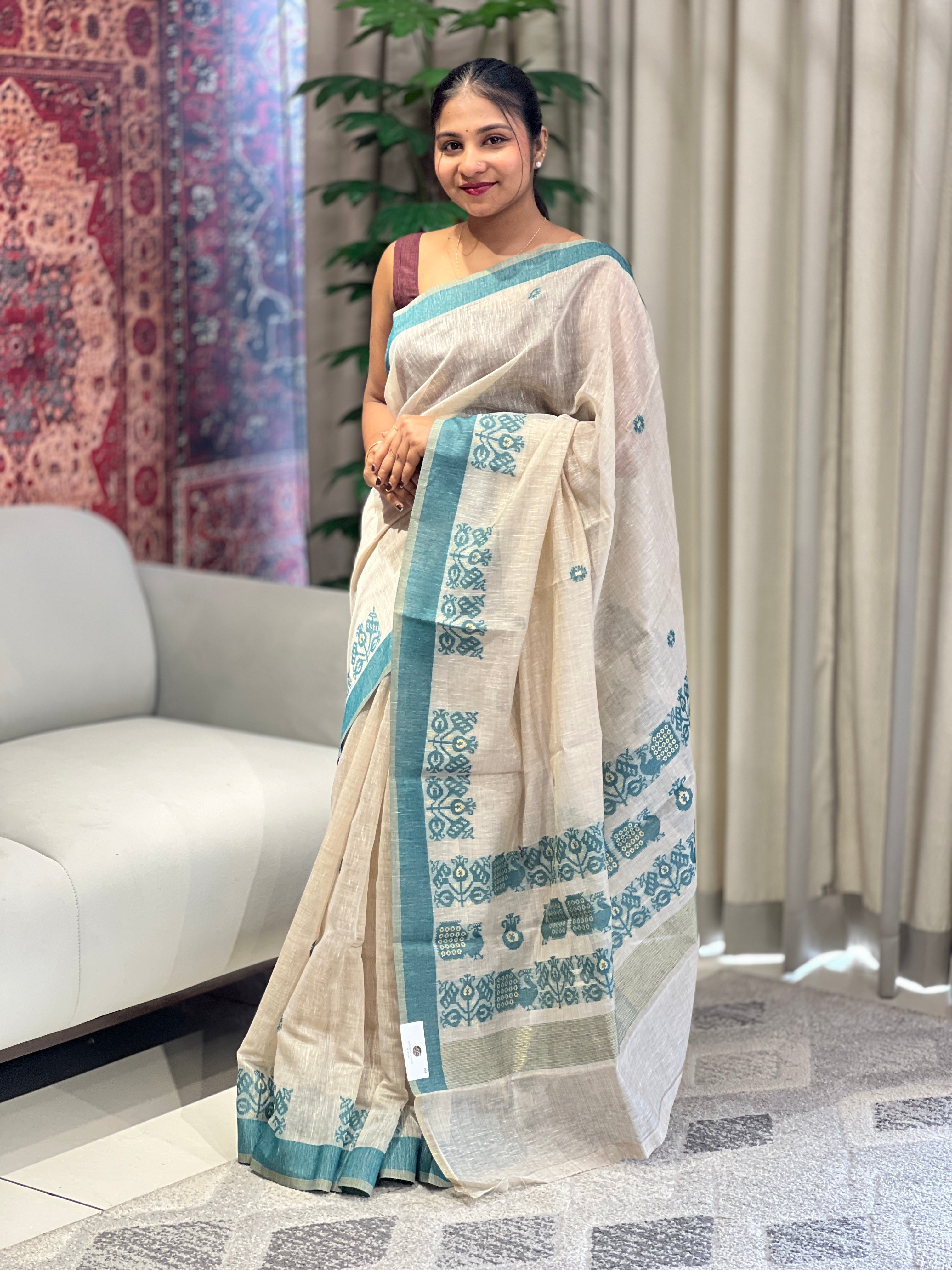 Peacock and Floral Designed Jamdani Saree | YNG855