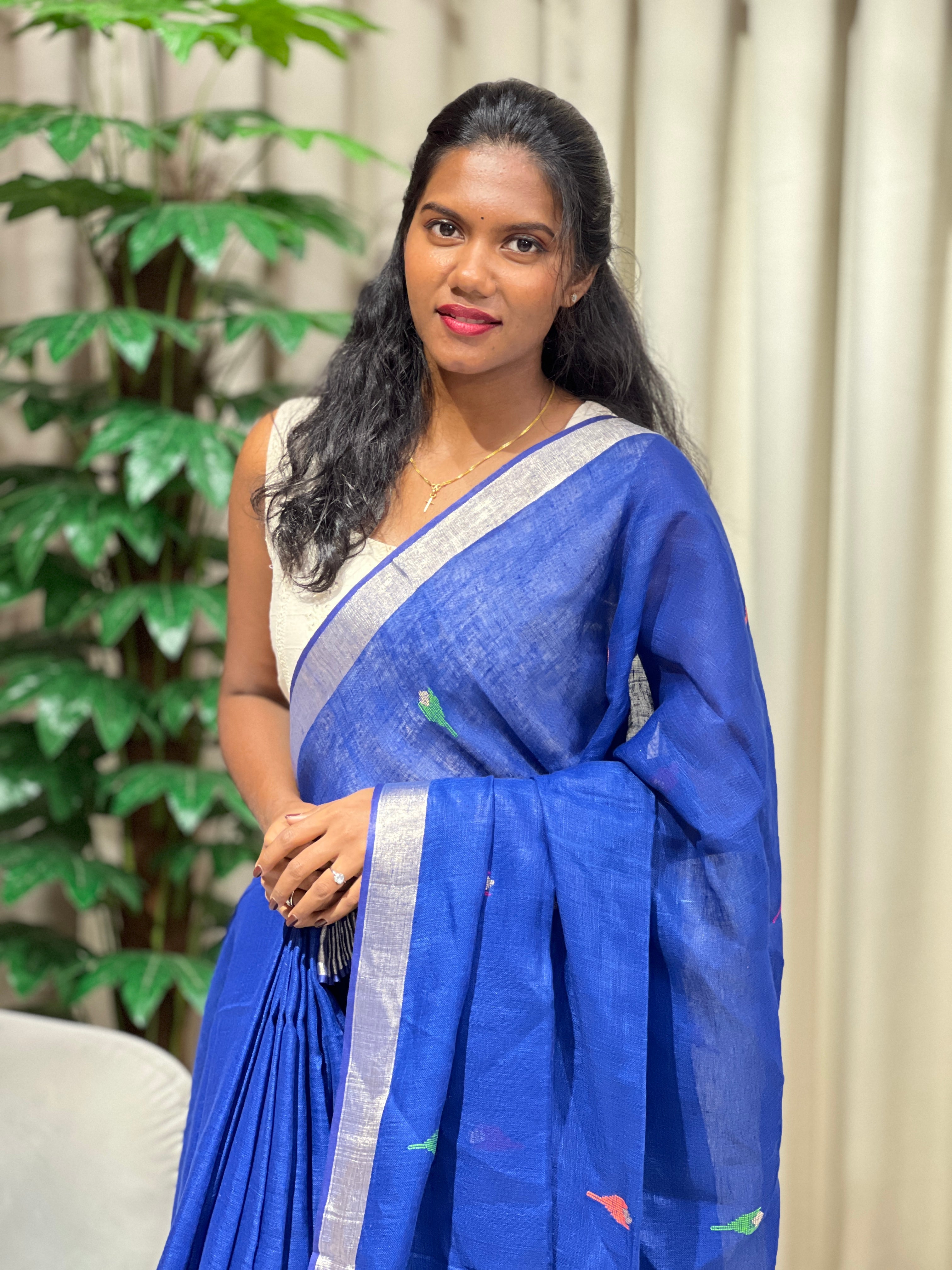 Thread Weaved Pure Linen Saree | EVA126