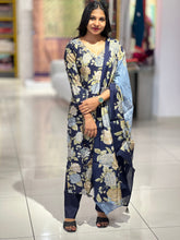 Floral Print With Hand Embroidery Detailed Muslin Finish Kurta Set | FW286