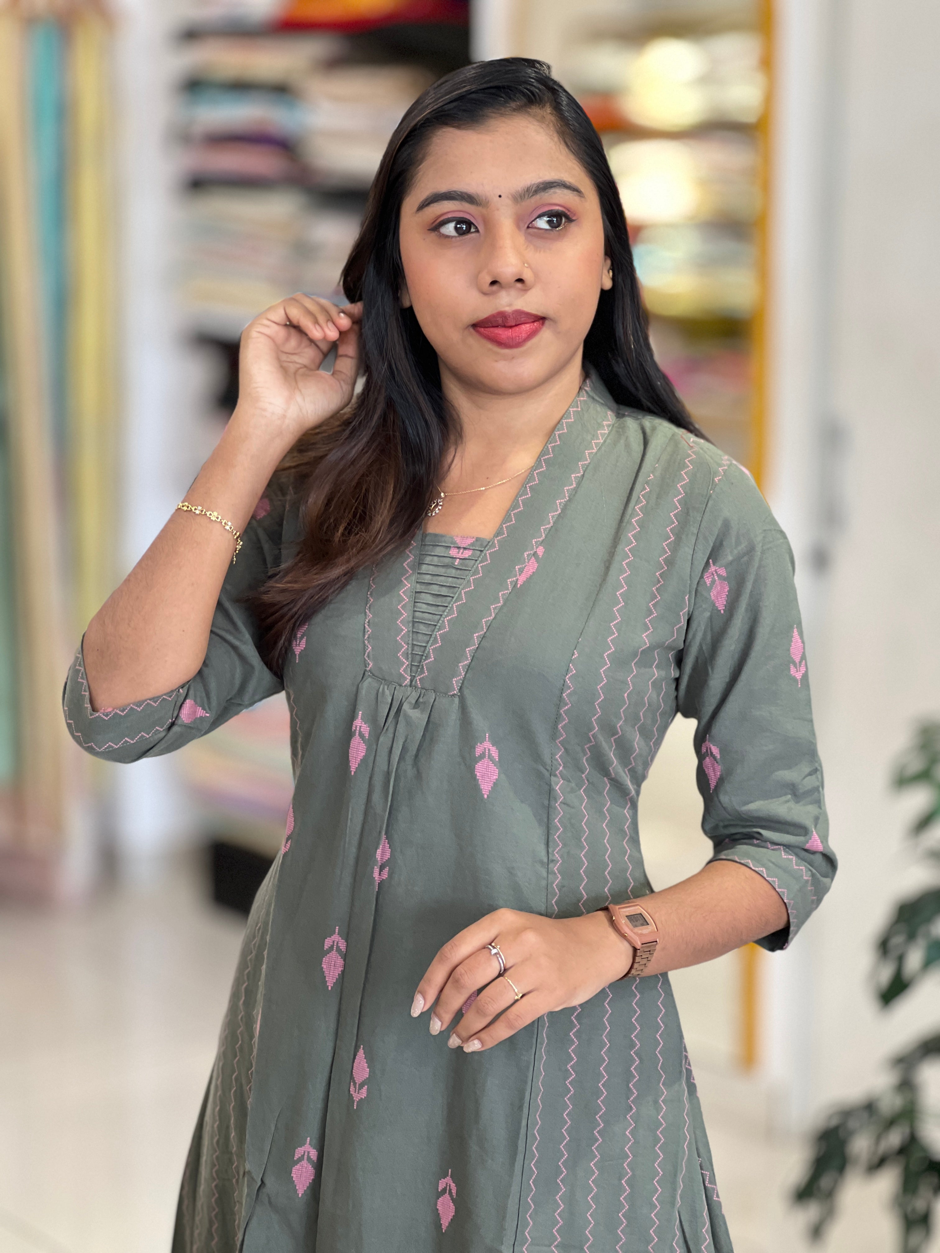 Thread Weaved Cotton Kurta | SV301
