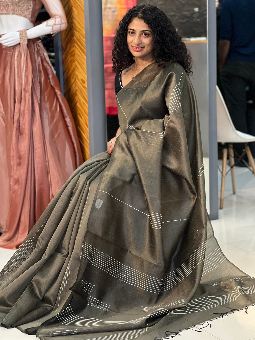 Kesiya Weaved Semi Silk Saree | PD457