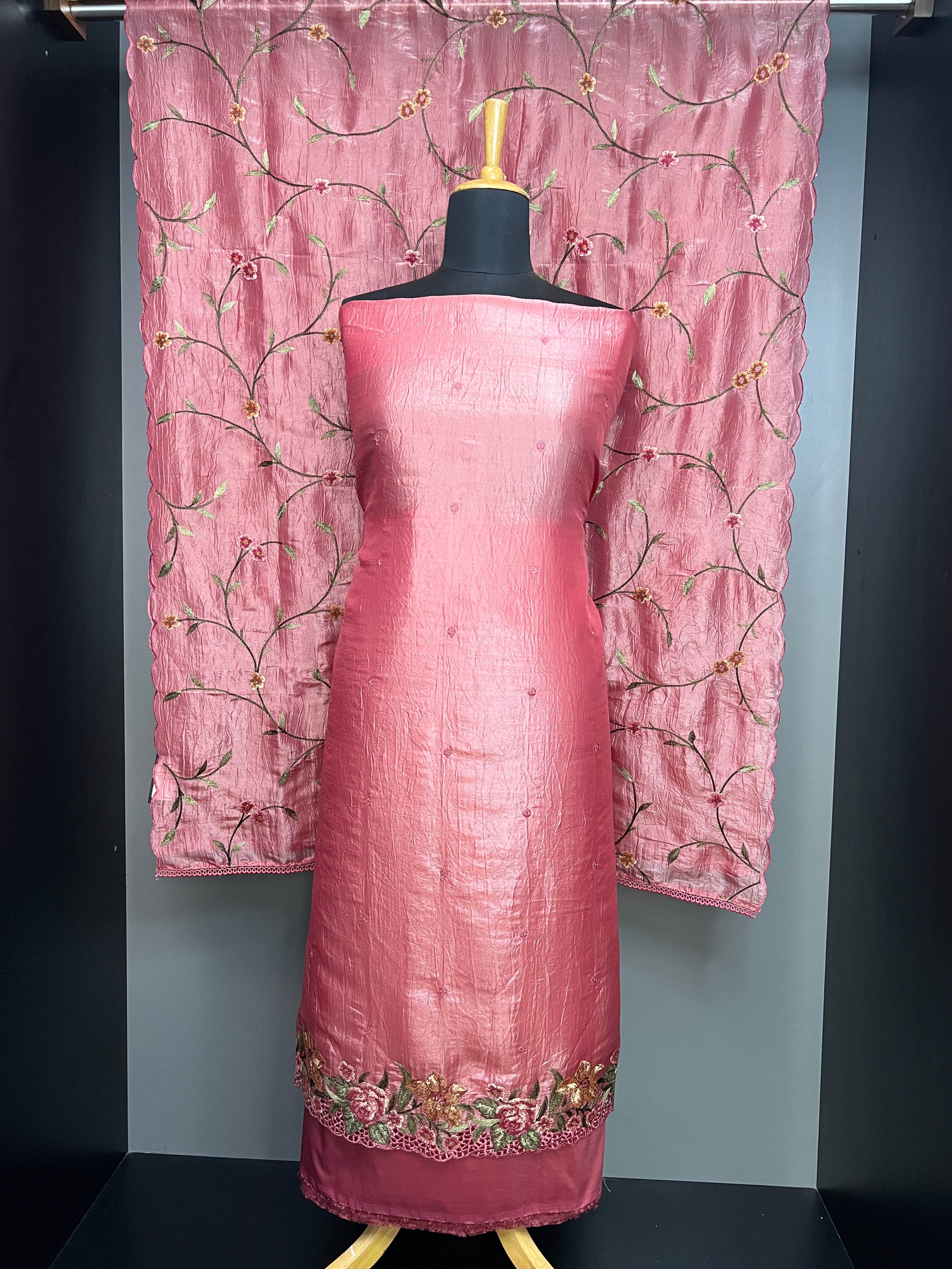 Floral Embroidery With Cutwork Detailed Crushed Organza Salwar Set | SUN672