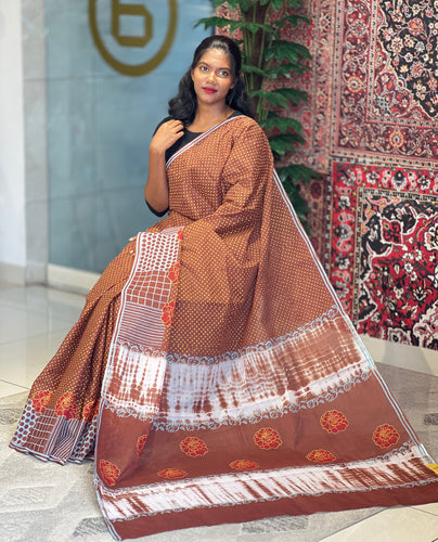 Printed Dot patterned Cotton Saree | SFA111