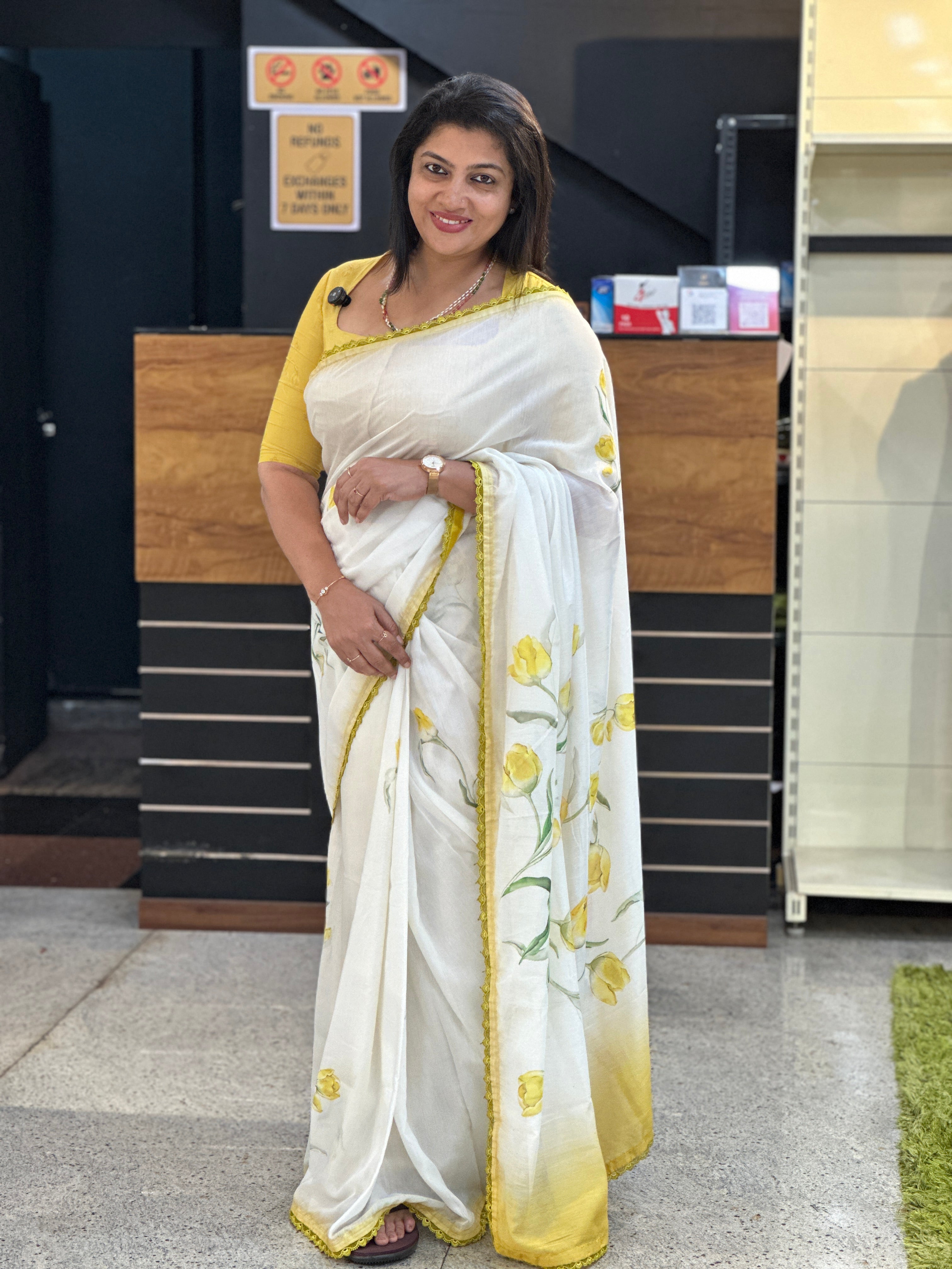 Floral Digital Printed Muslin Finish Saree | HT381