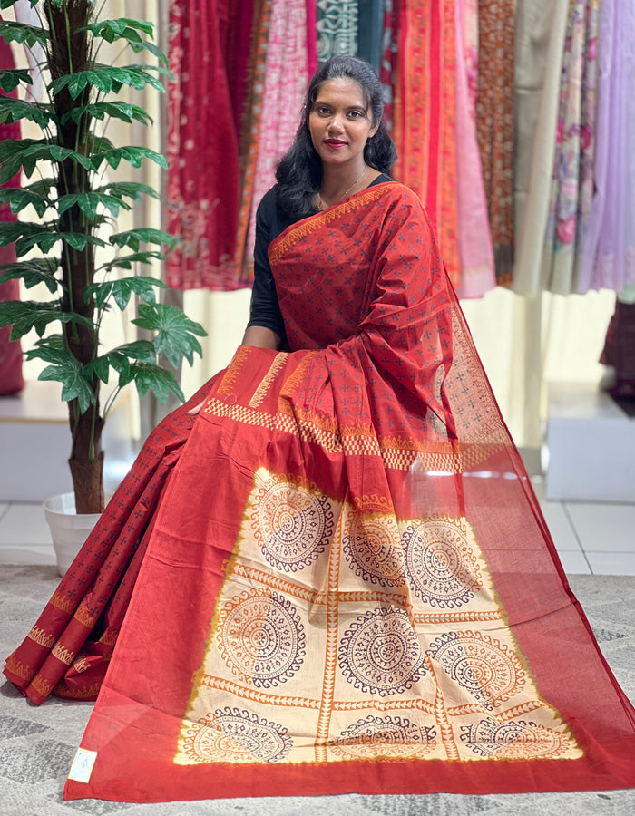 Printed Floral Detailed Cotton Saree | SFA106