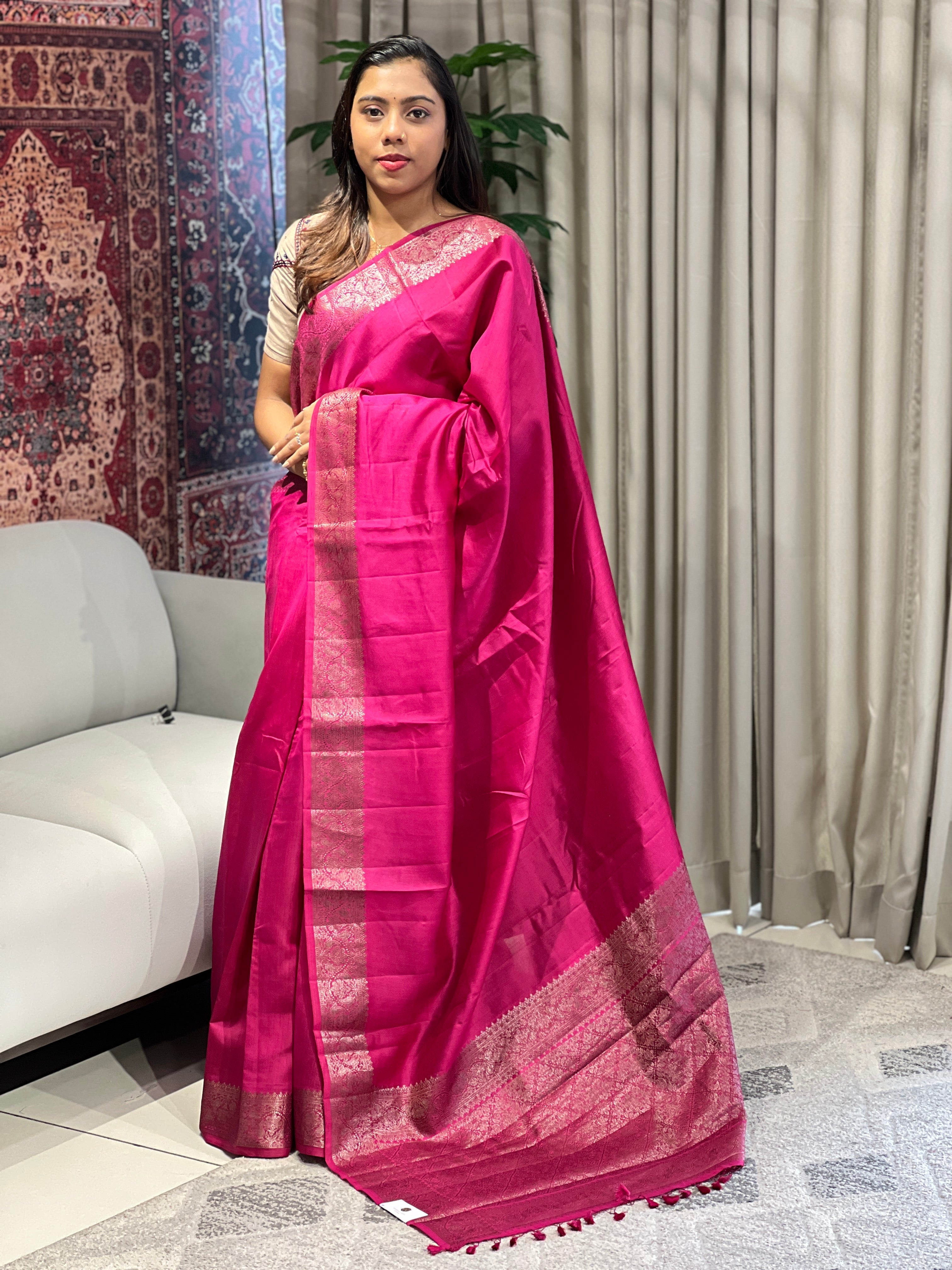 Zari And Thread Woven Pure Banarasi Silk Saree | YNG751