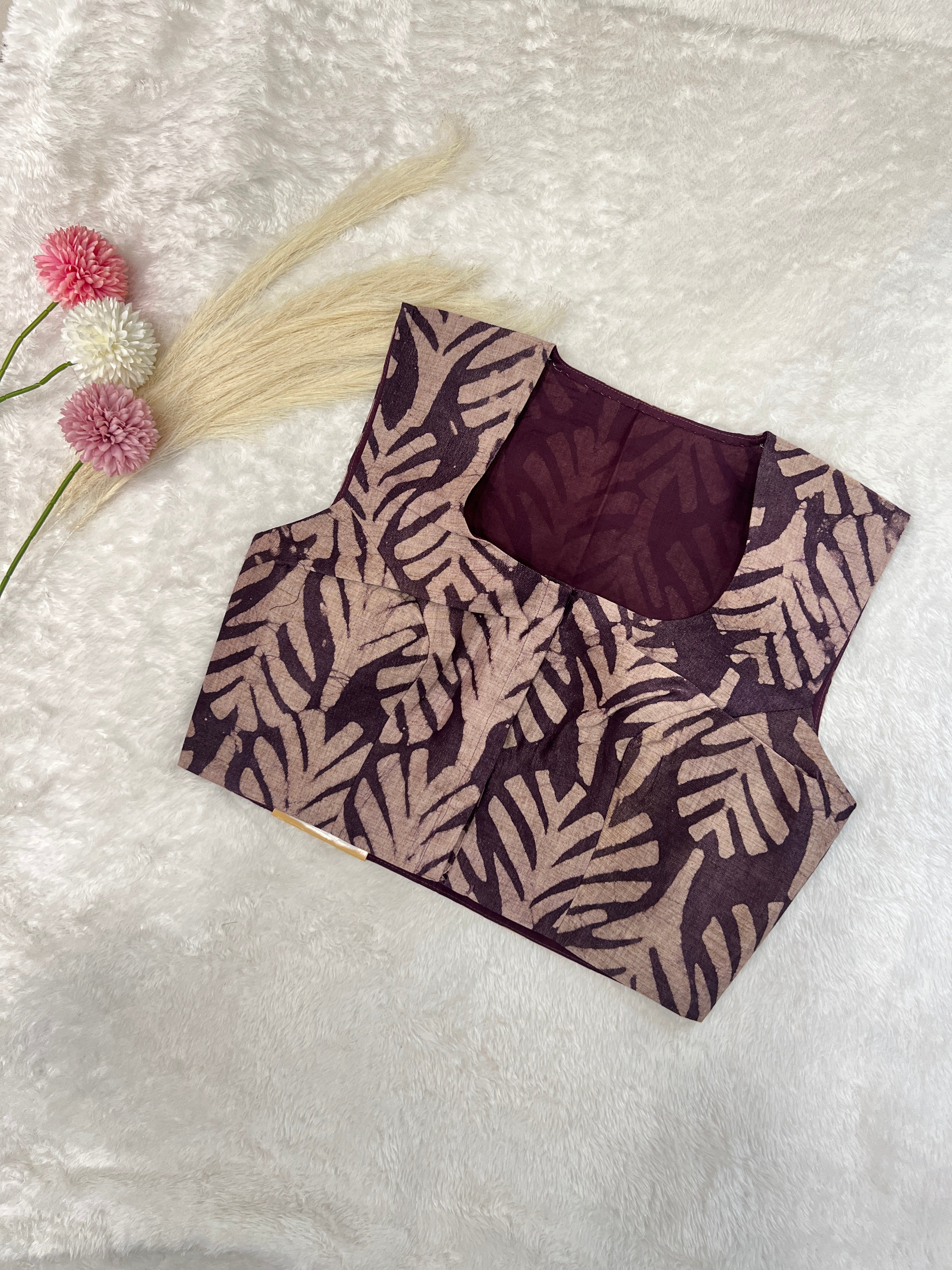 Abstract Leaf Print Cotton Ready made Blouse |DNB184