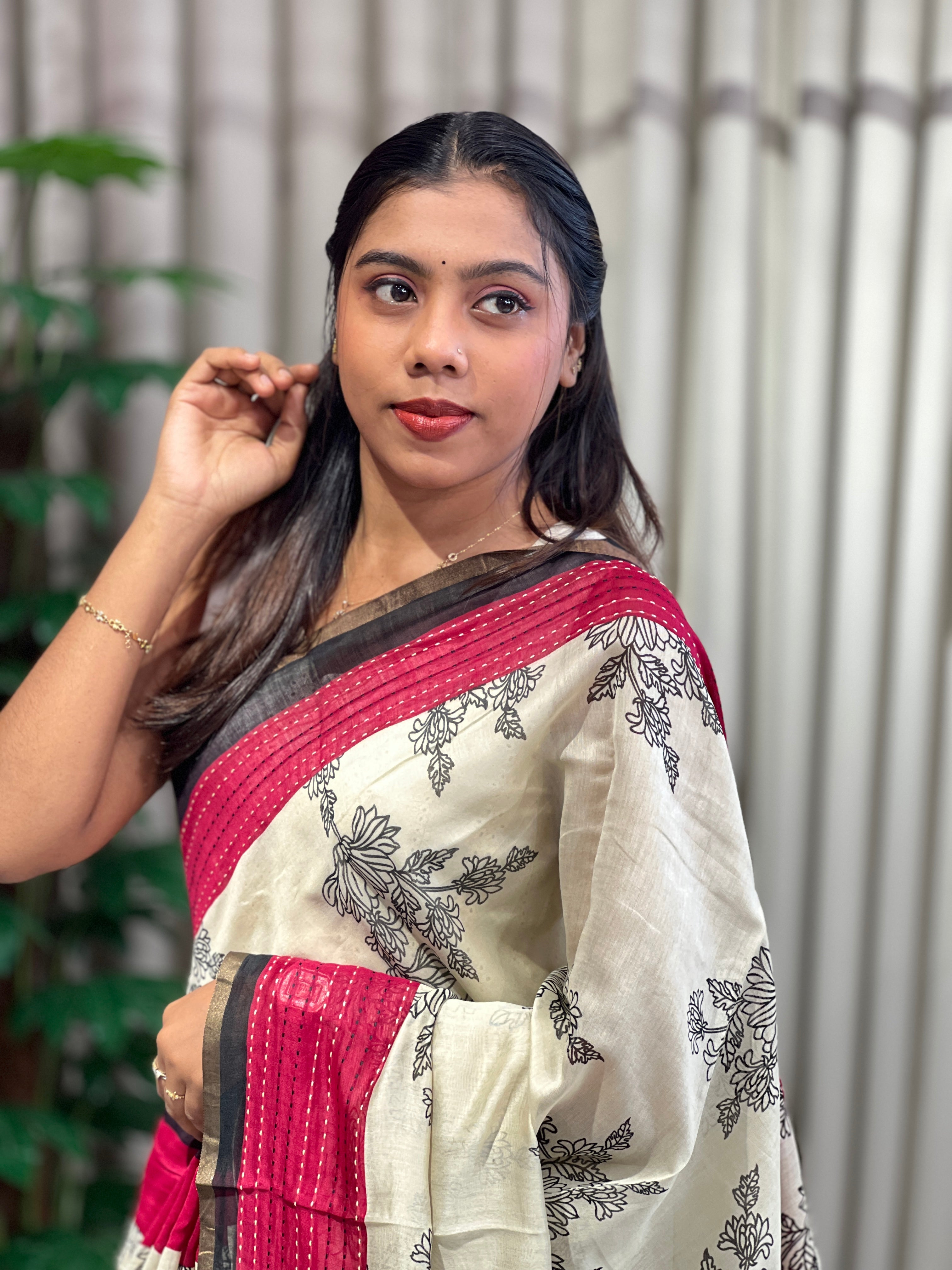 Floral Print With Kantha Border Detailed Chanderi Saree | RGD1024