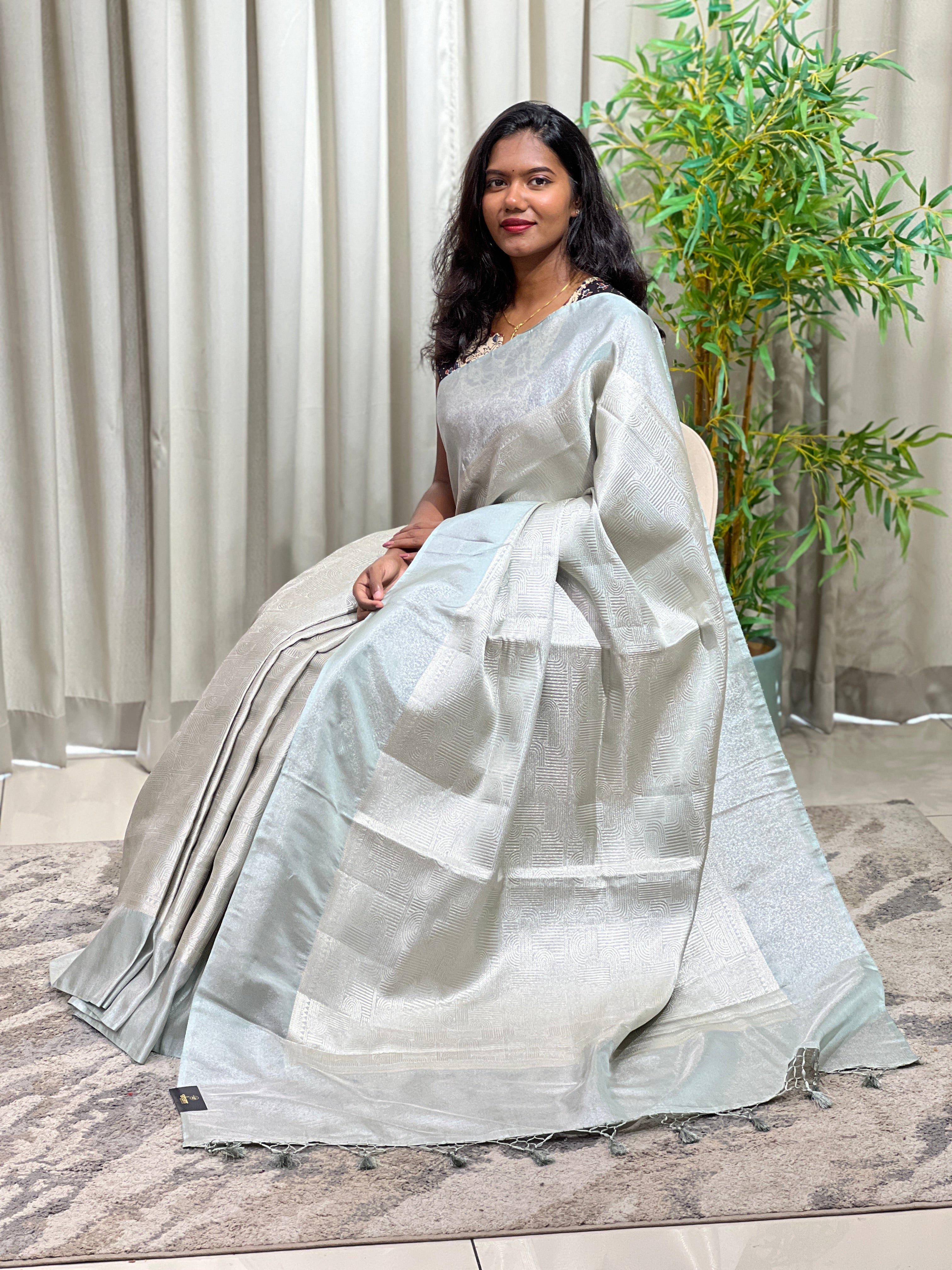 Banarasi Woven Pattern Semi Silk Saree | MB179