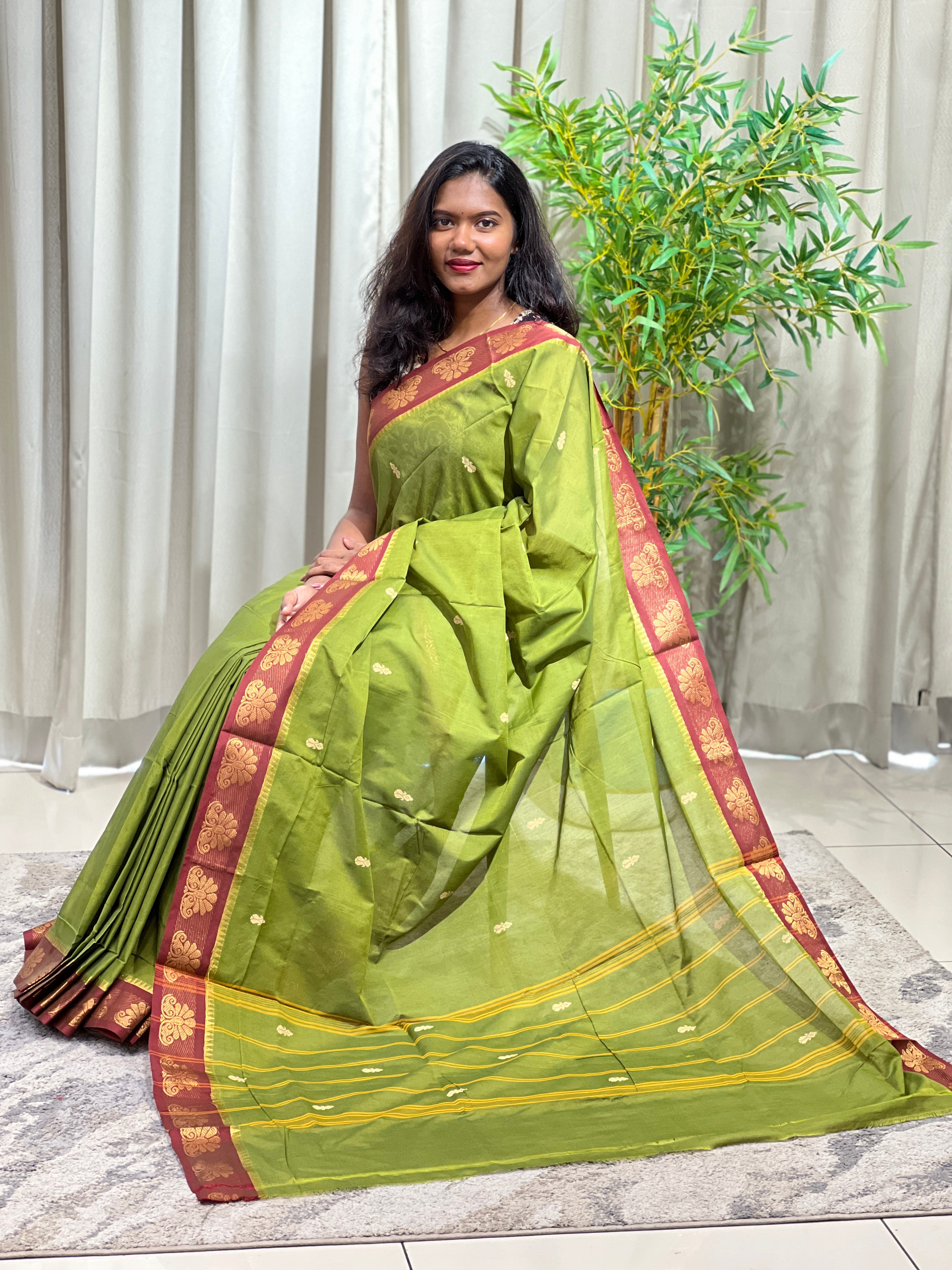 Buta Woven Kanchi Cotton Saree | GAT542