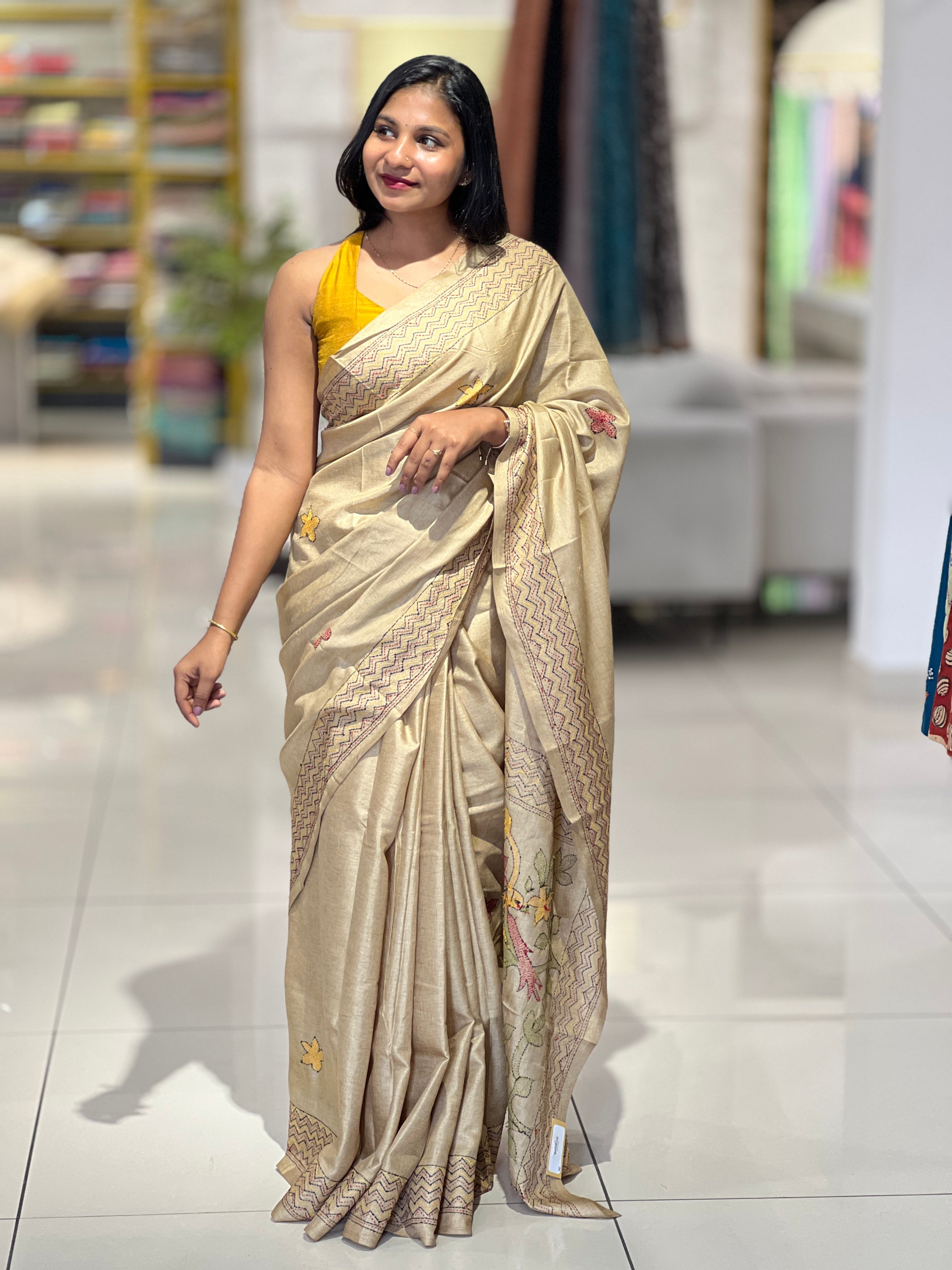 Kantha Weaved Floral Patterned Semi Tussar Saree | GAR144