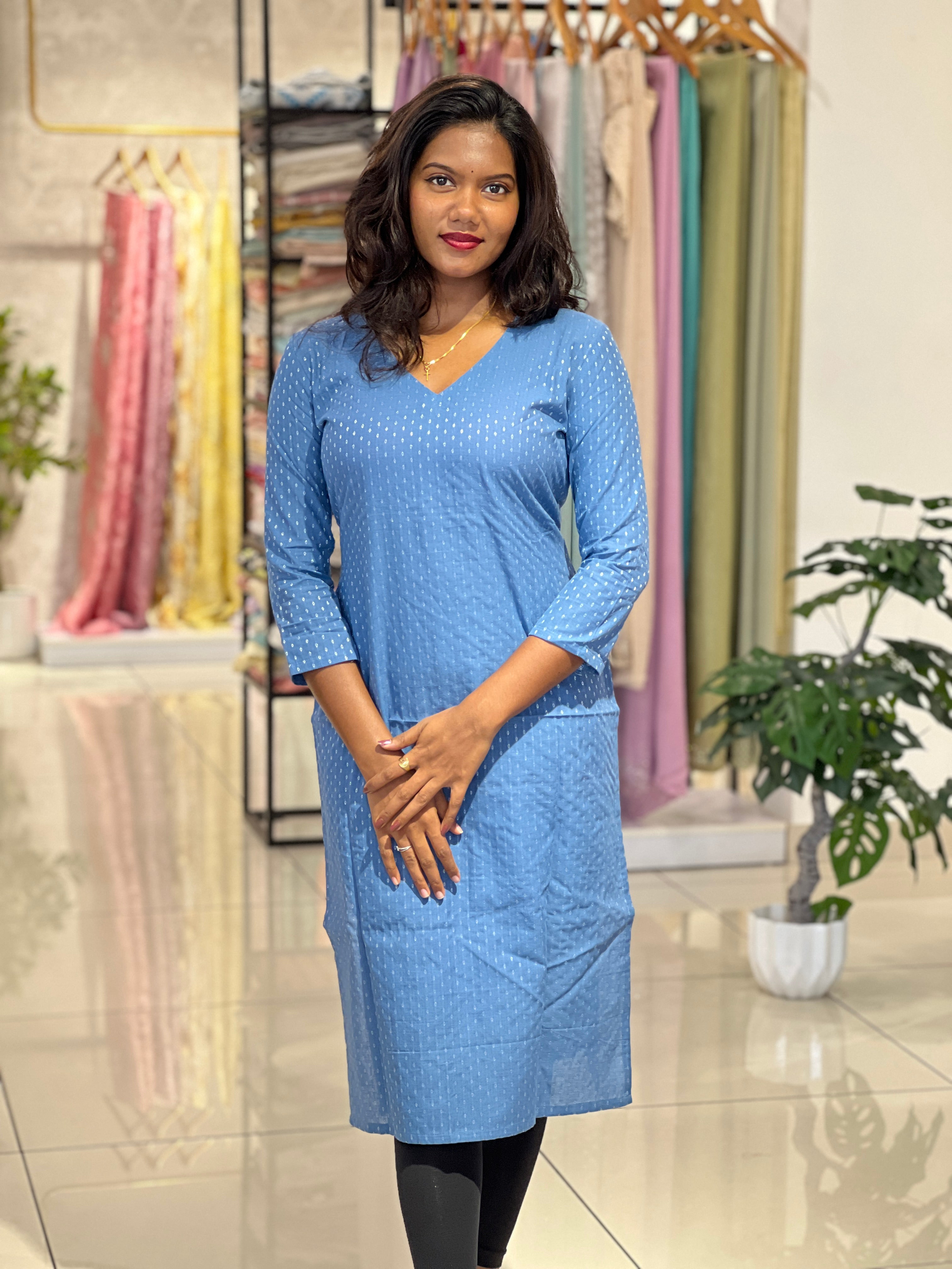 Zari Buta Detailed Chanderi Kurta | DNT1178