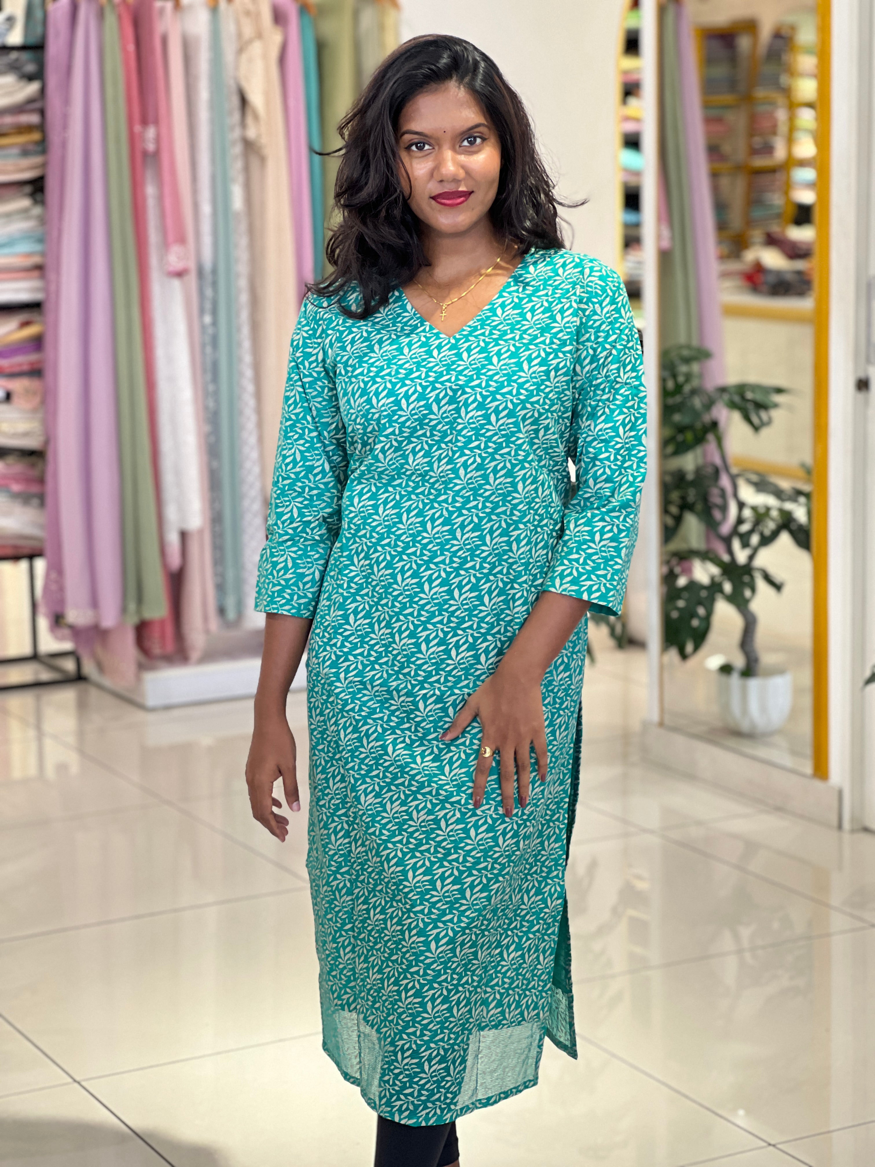 Leaf Printed Semi Tassur Kurta |DNT1163