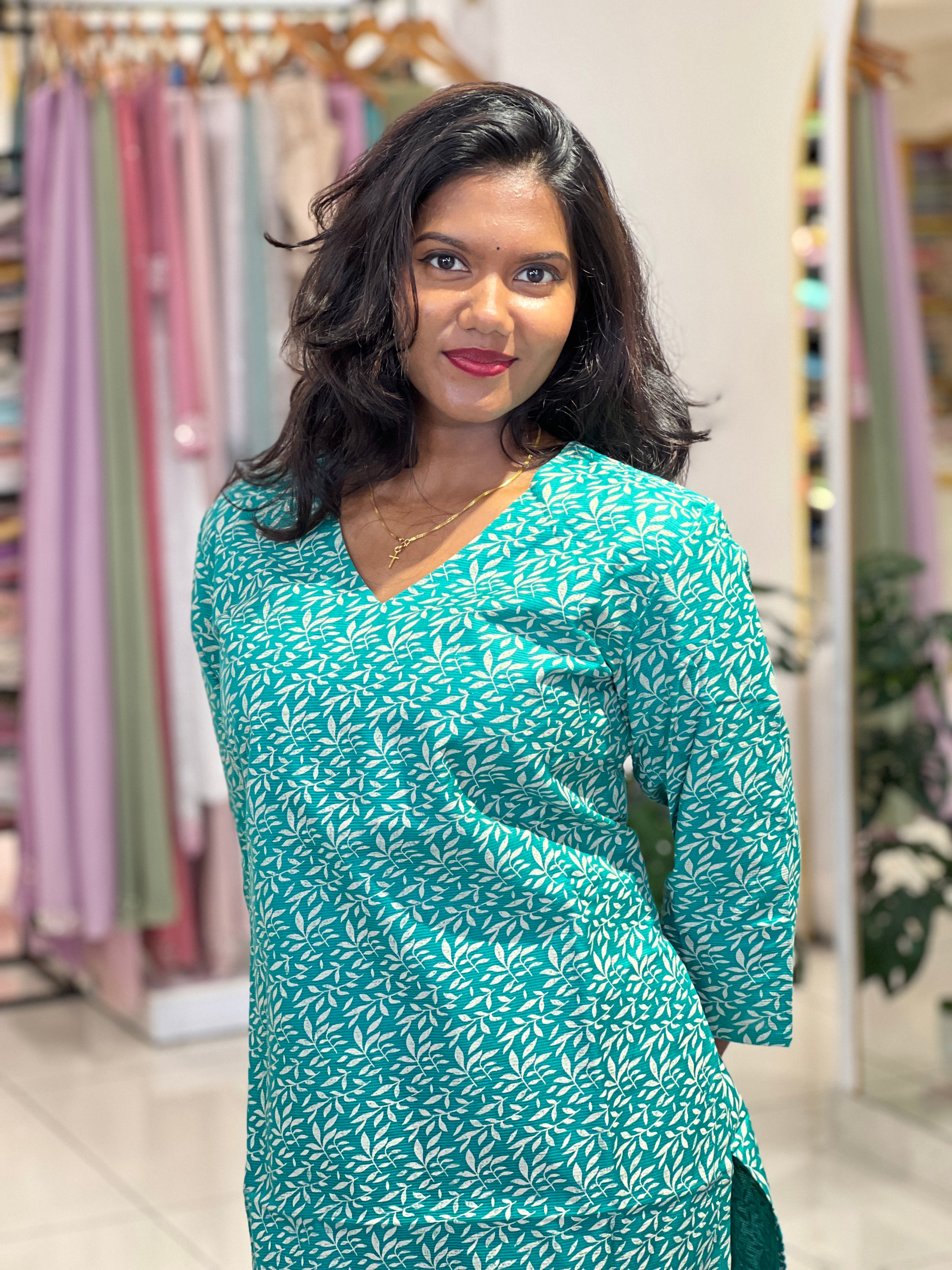 Leaf Printed Semi Tassur Kurta |DNT1163