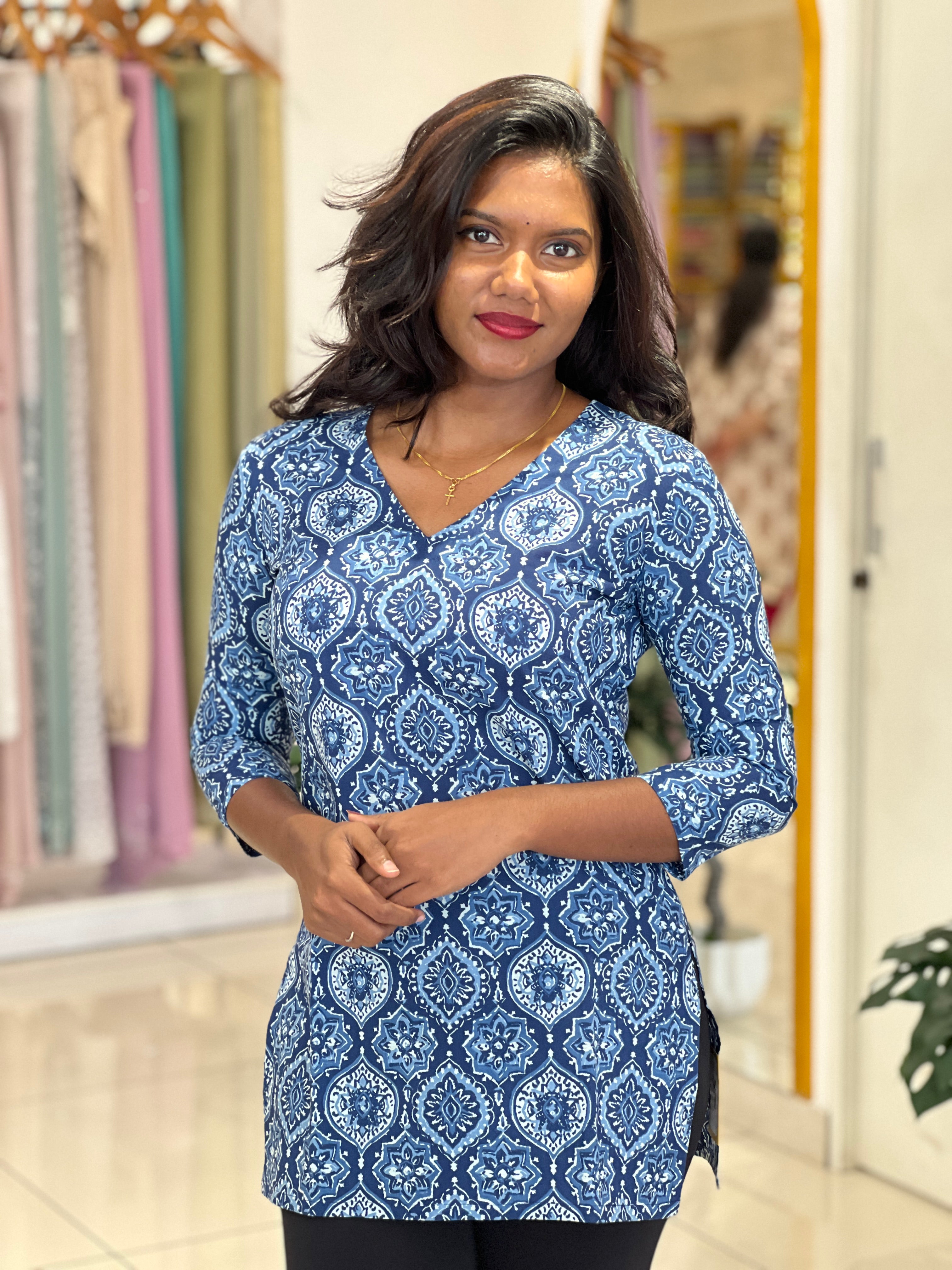 Geometrical HoneyComb Printed Cotton Short Kurta  |DNT1197