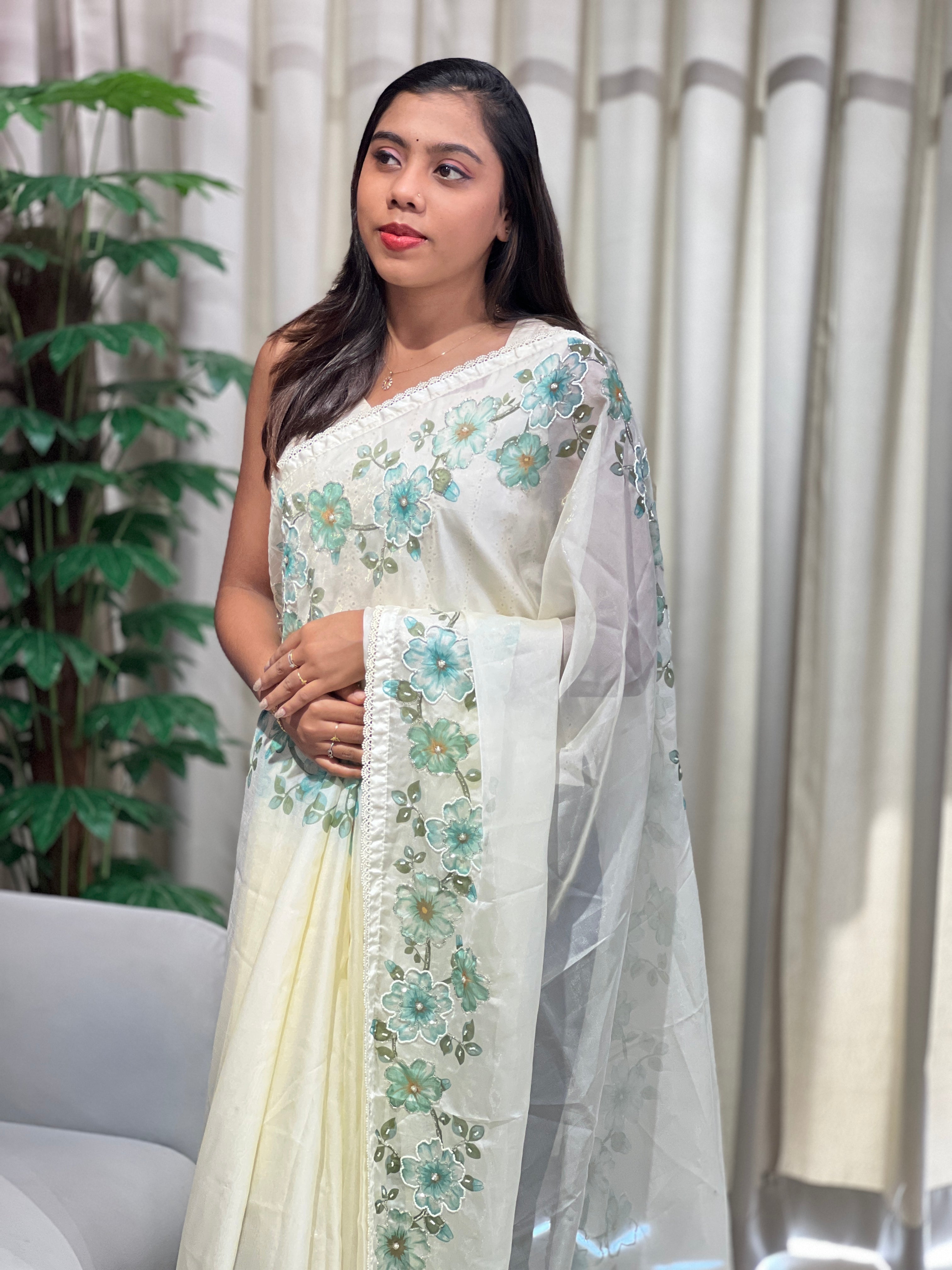 Floral Printed Shimmer Organza Saree | HT368