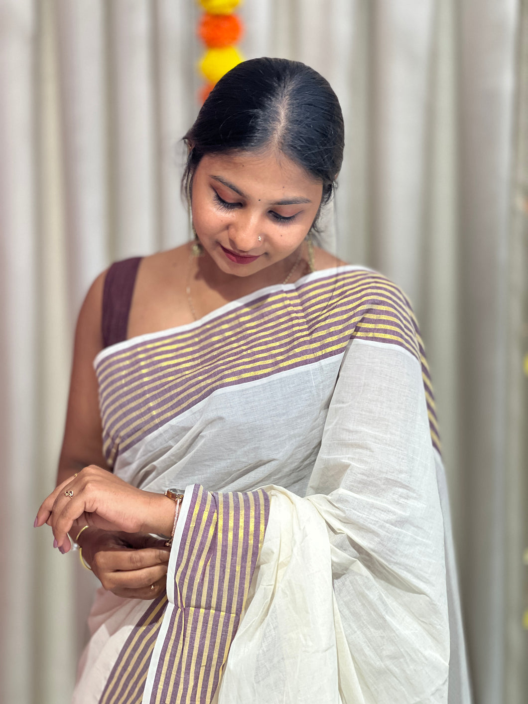 Zari and Thread Stripes Weaved Kerala Cotton Saree | KL416