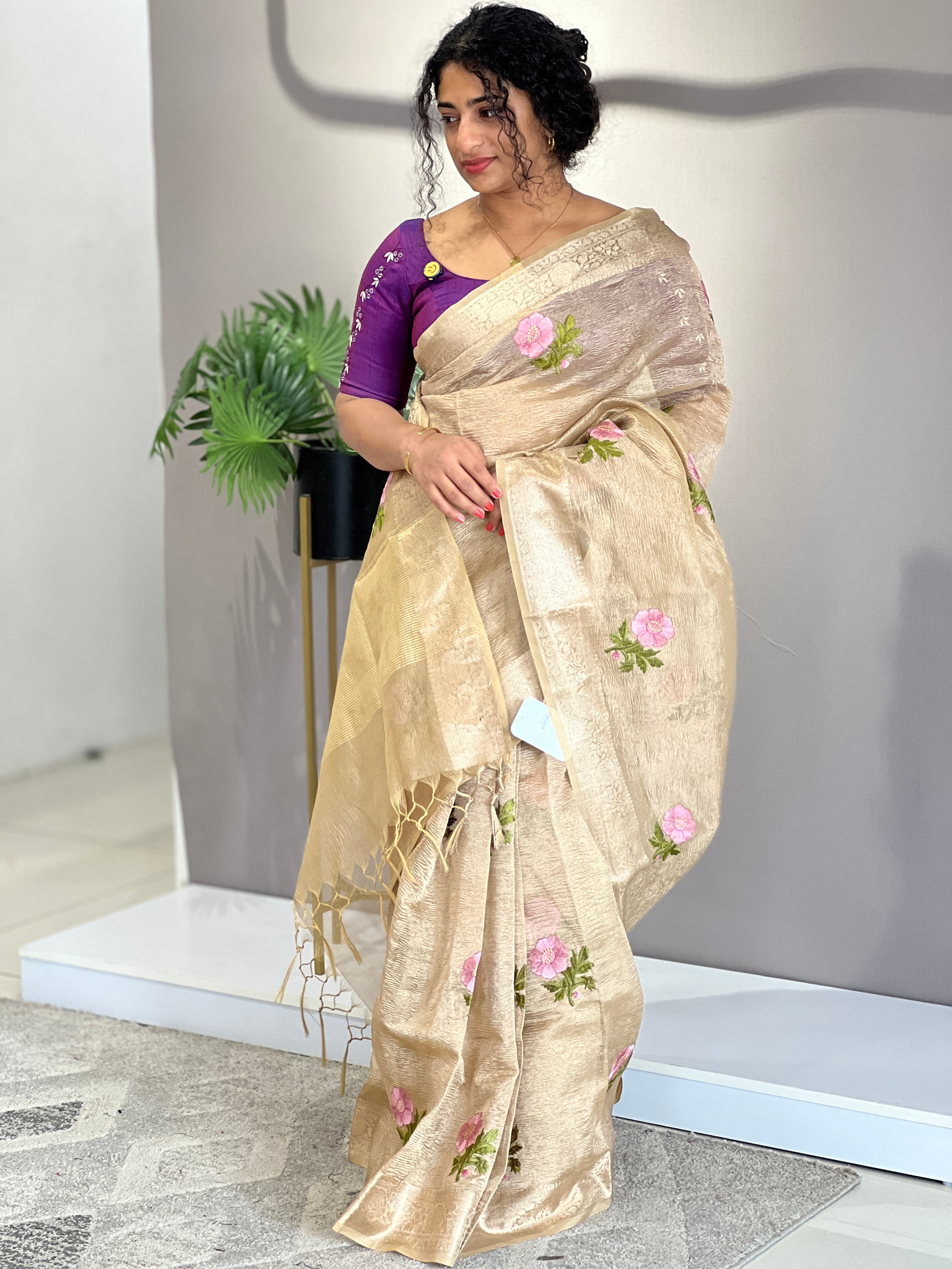 Floral Embroidery Crush Tissue Saree | RP723