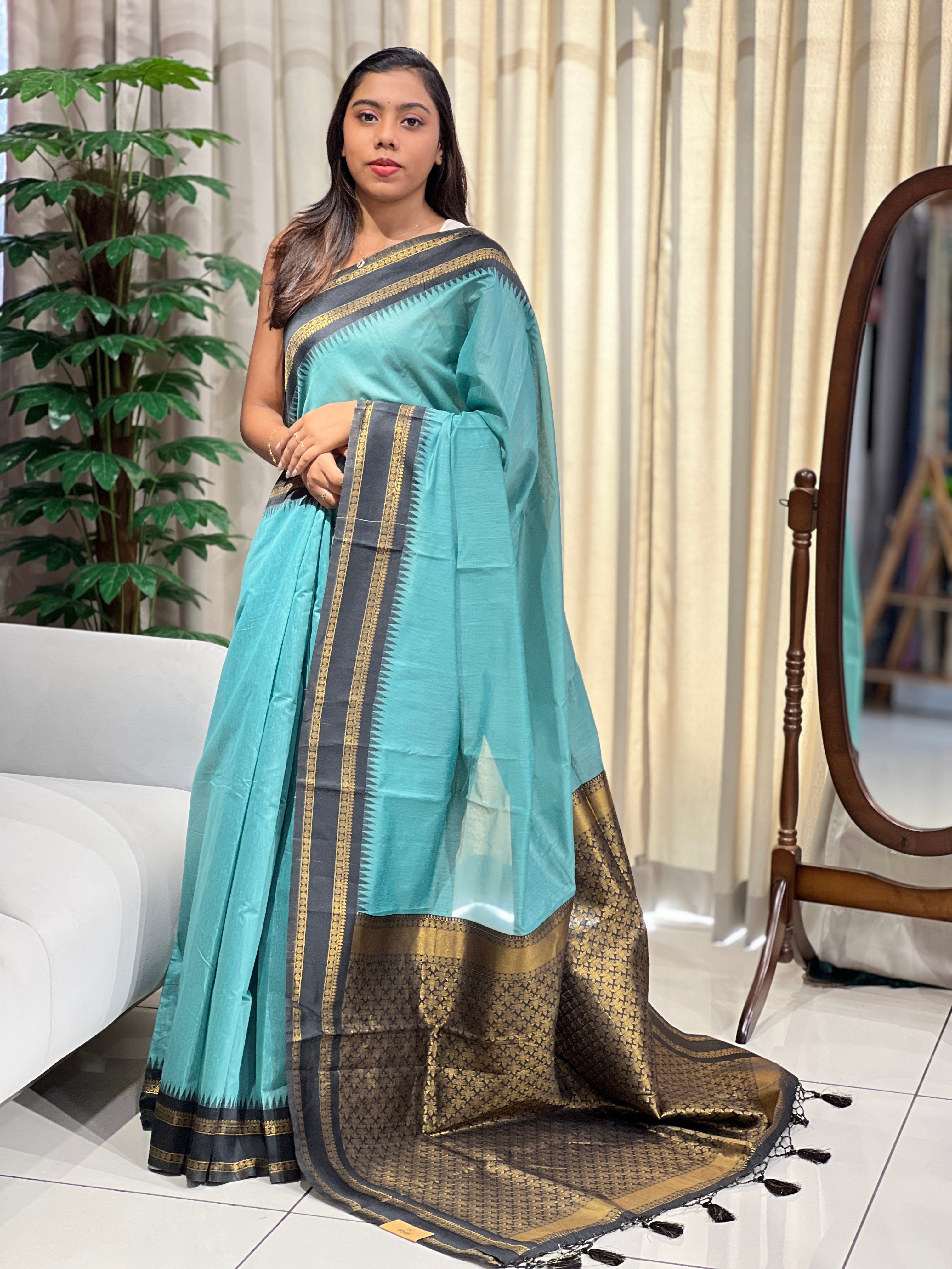 Traditional Zari Woven Cotton Silk Saree | HT398