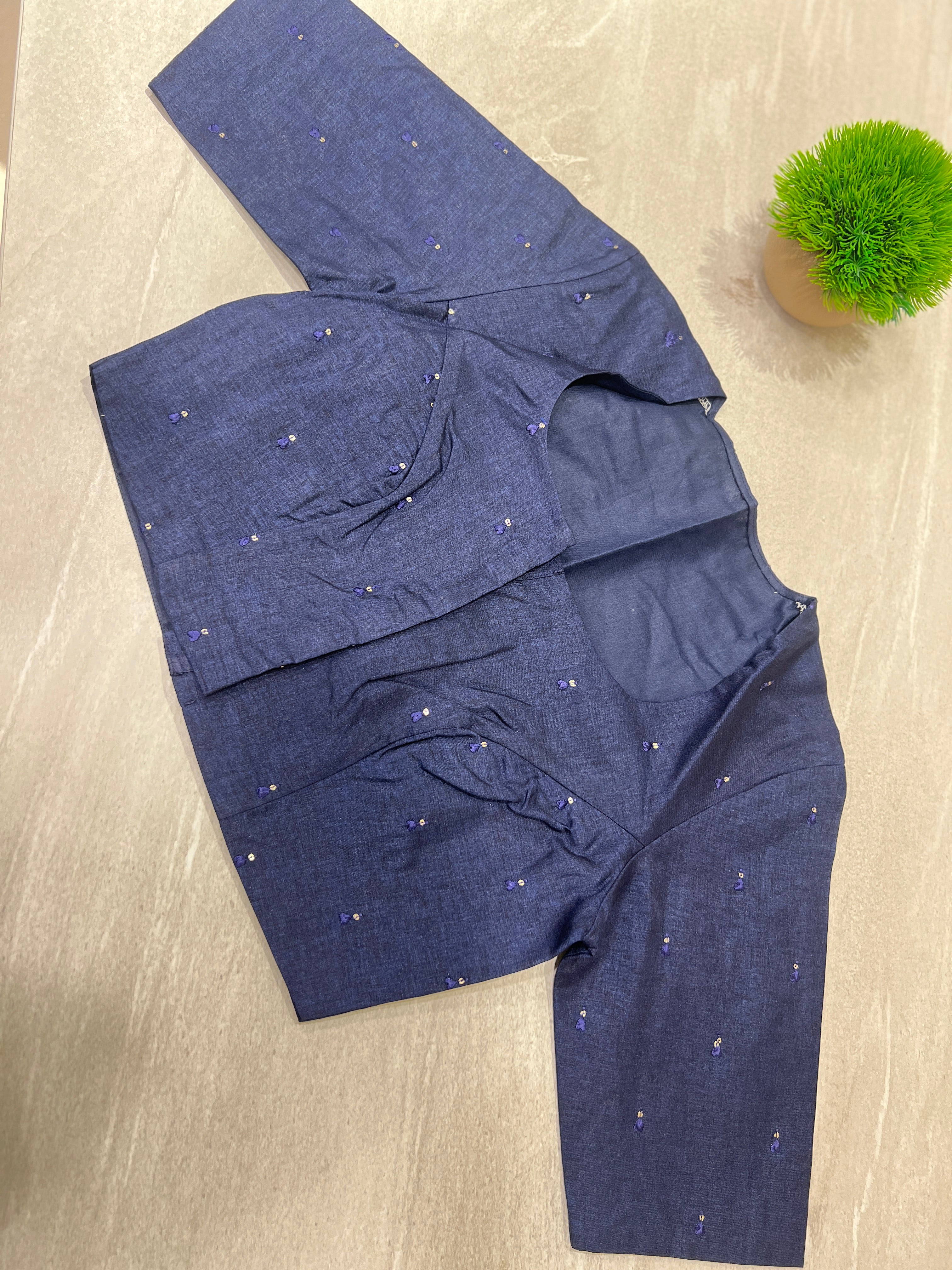 Sequins Highlighting Ready Made Blouse | DNB173