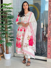 Floral Print With Embroidery Detailed Cotton Kurta Set | FW284