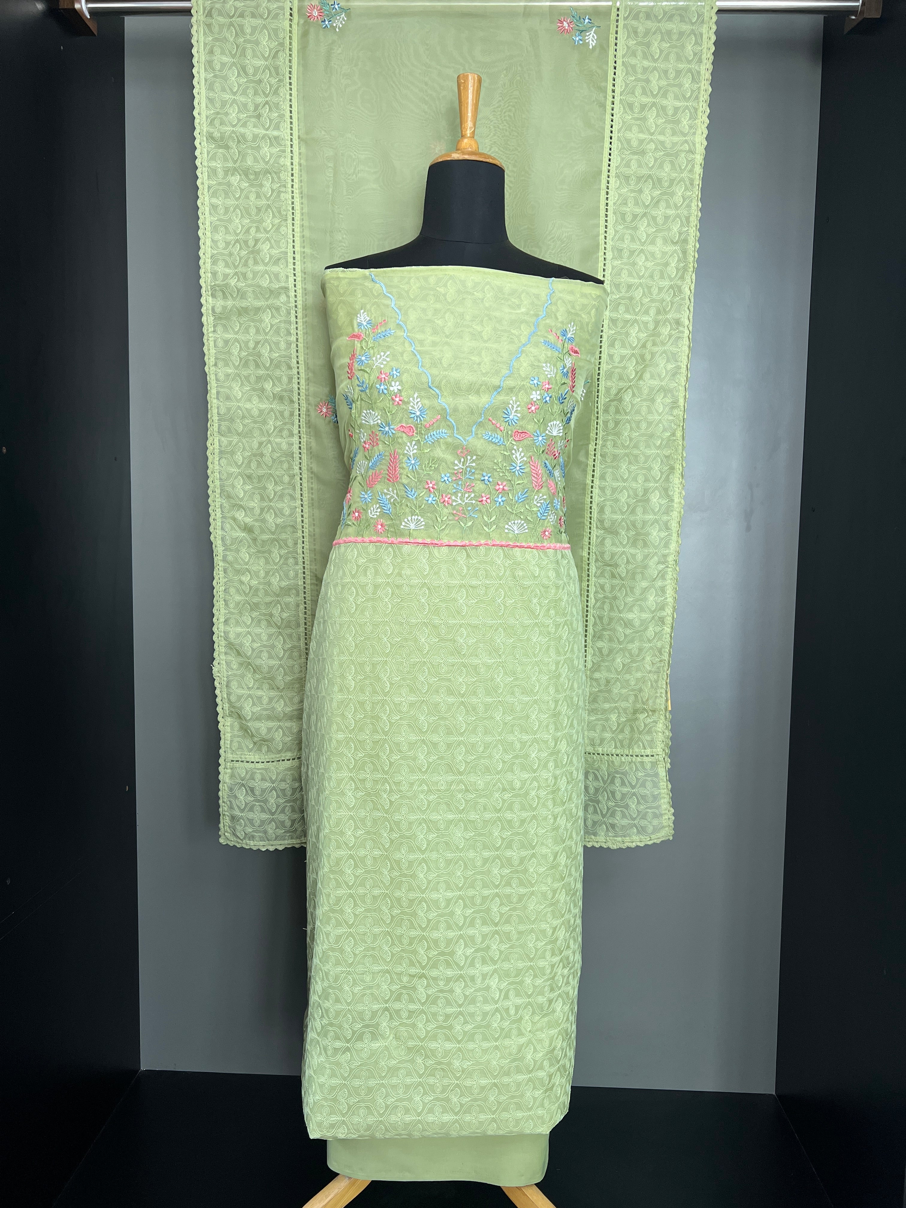 Floral Embroidered Organza Salwar Set | JSC422