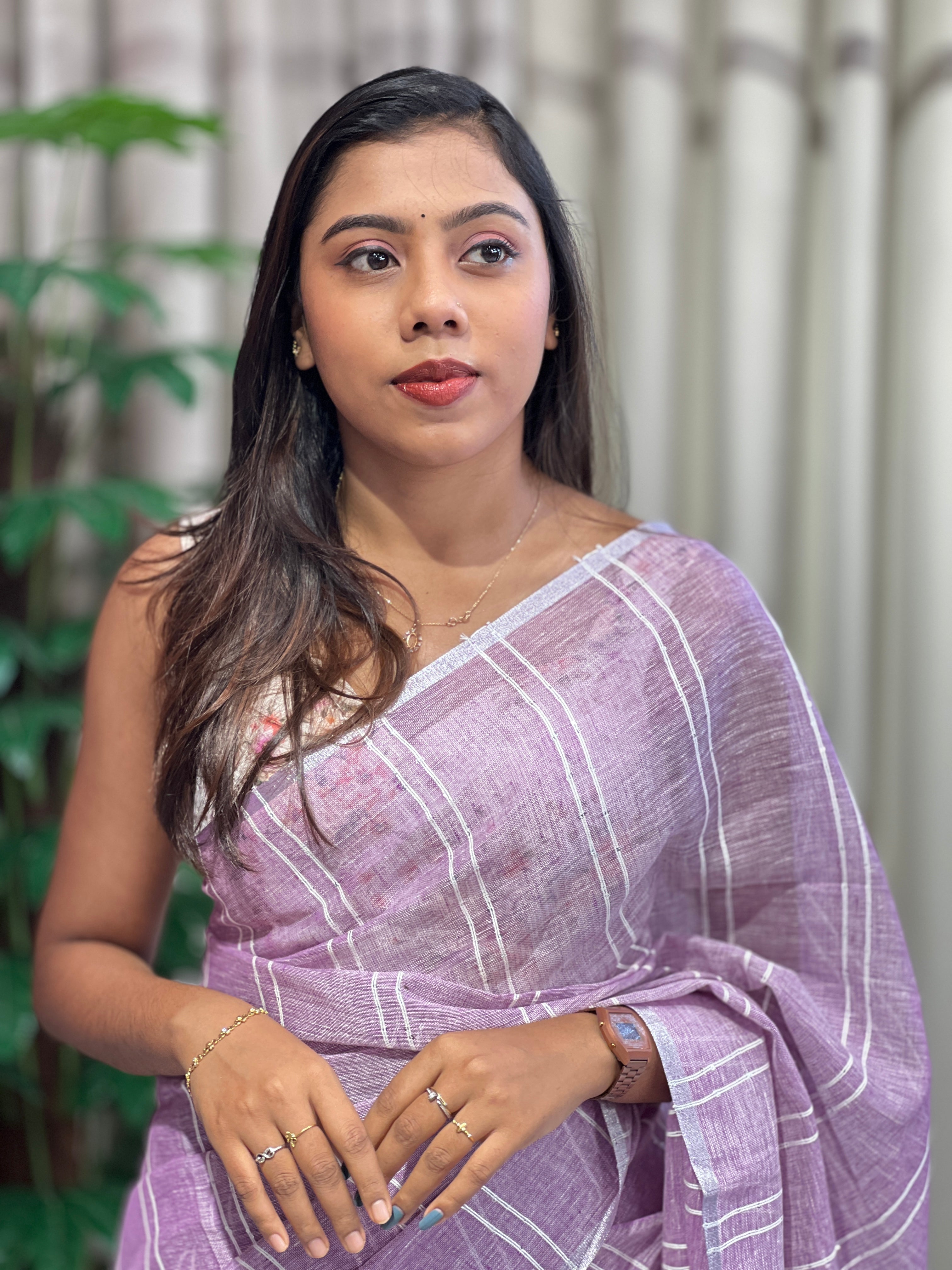 Thread Stripes Detailed Semi Linen Saree | EVA113