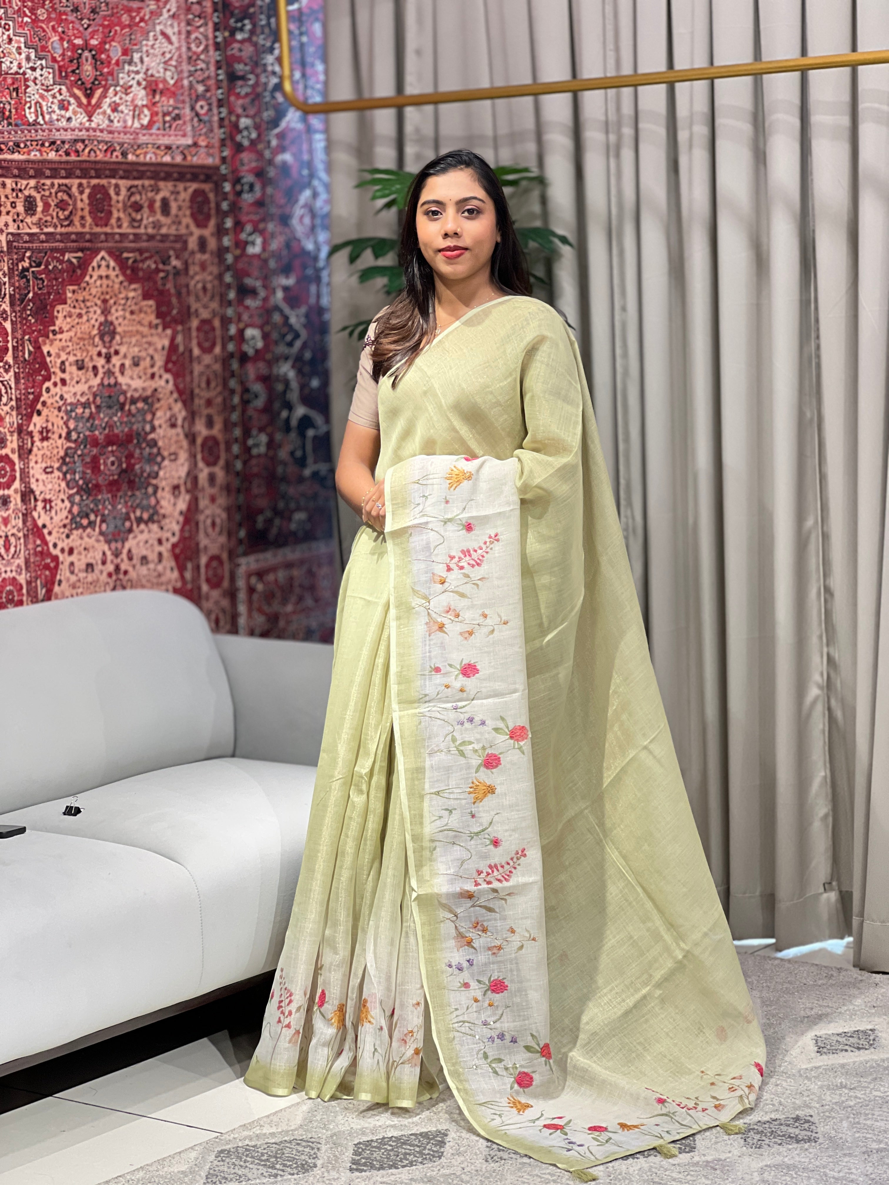 Floral Printed Tissue Linen Saree | BLD1752