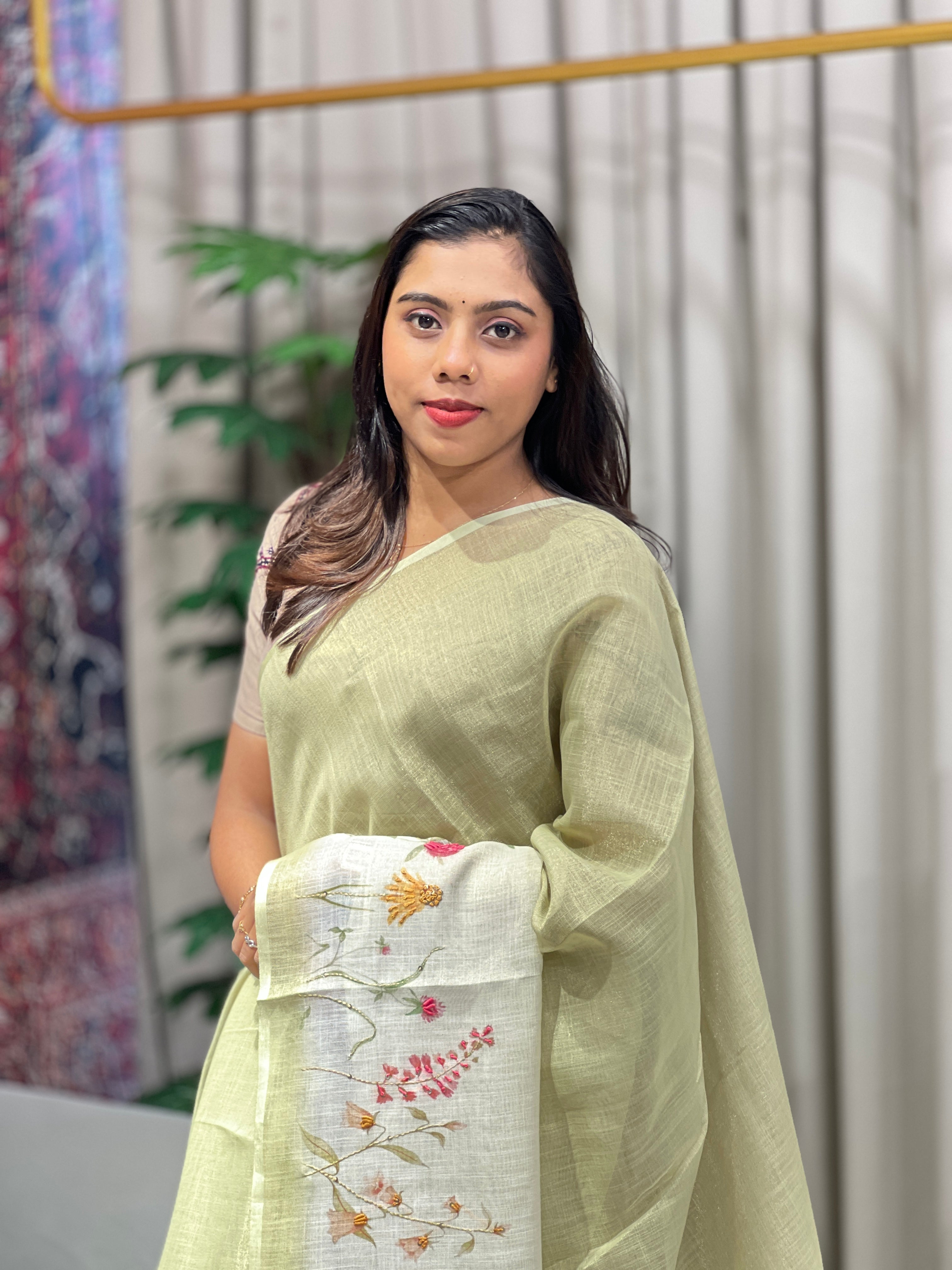 Floral Printed Tissue Linen Saree | BLD1752