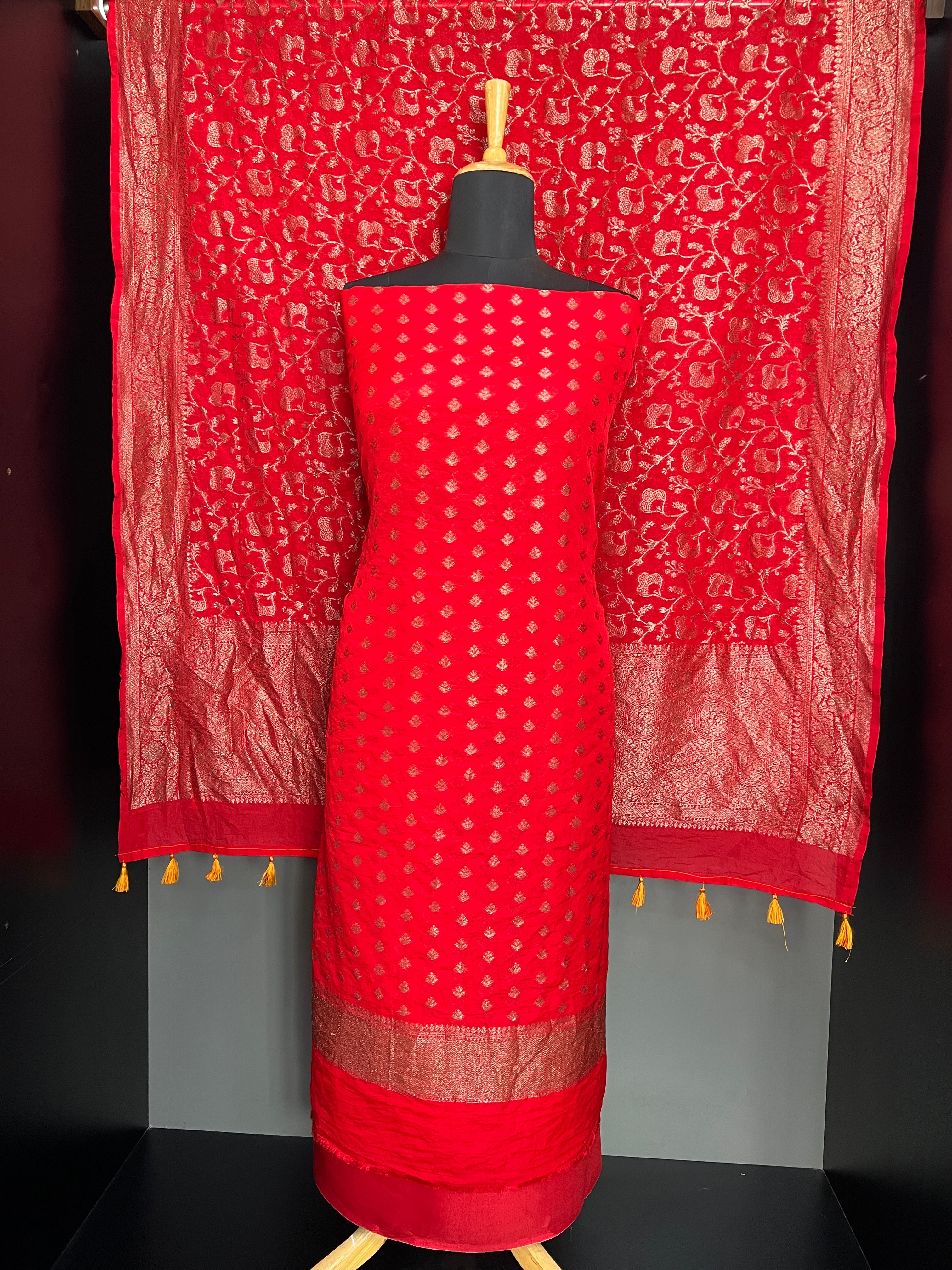 Zari Butta Detailed Banarasi Silk Salwar Set | YNG947