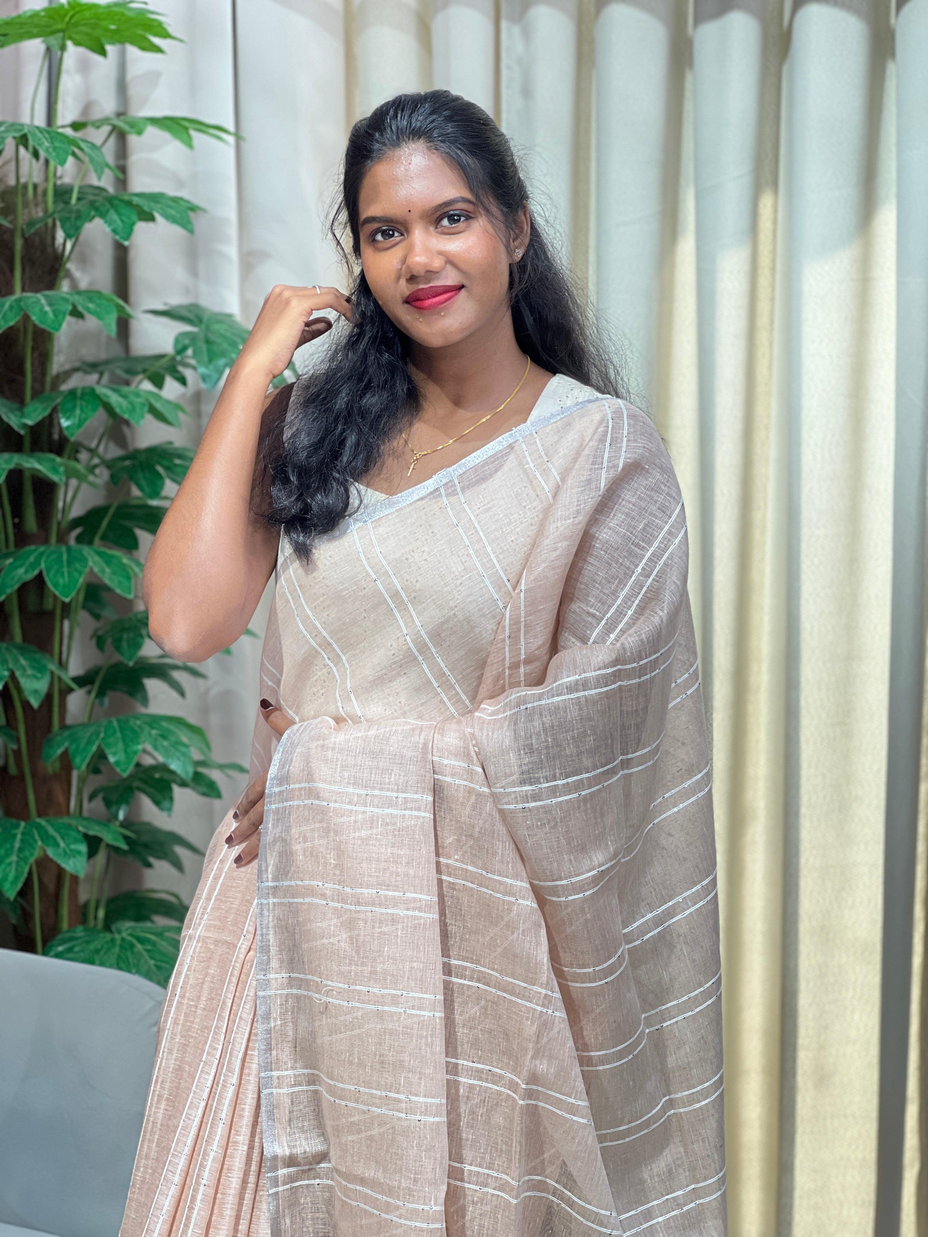 Thread Stripes Detailed Semi Linen Saree | EVA115
