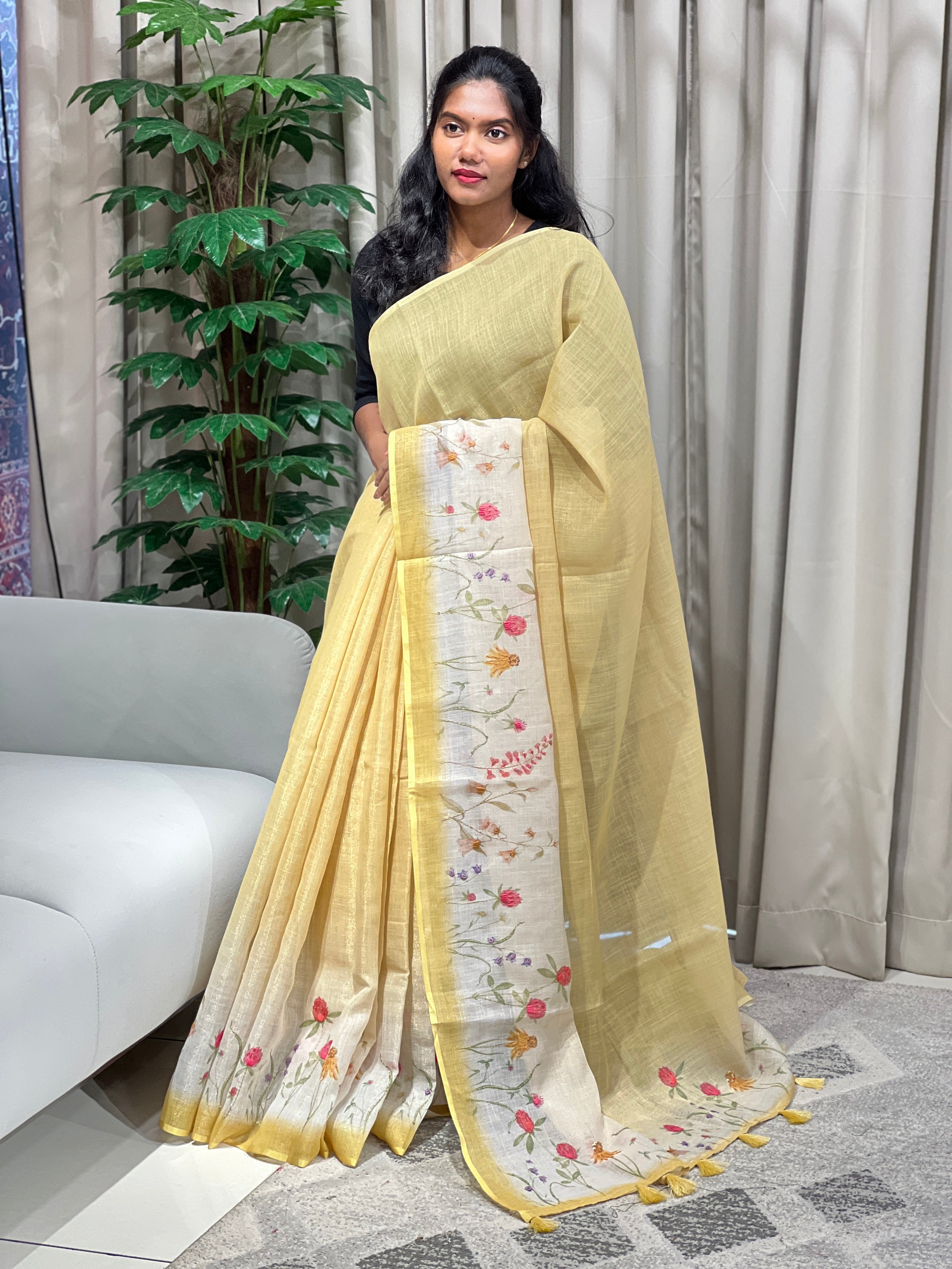 Floral Printed Tissue Linen Saree | BLD1749