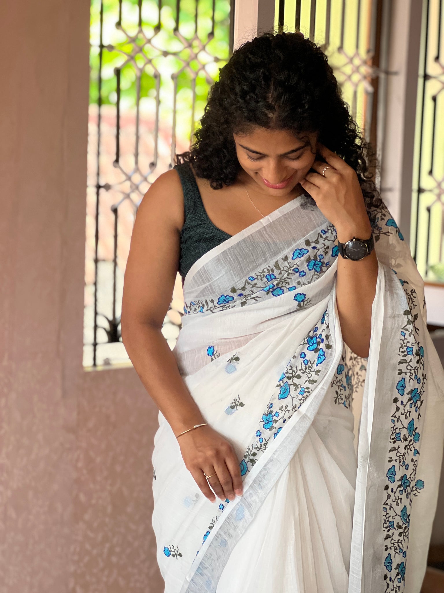 Shop Cream Printed Linen Saree Online in USA with Green Zari Border – Pure  Elegance