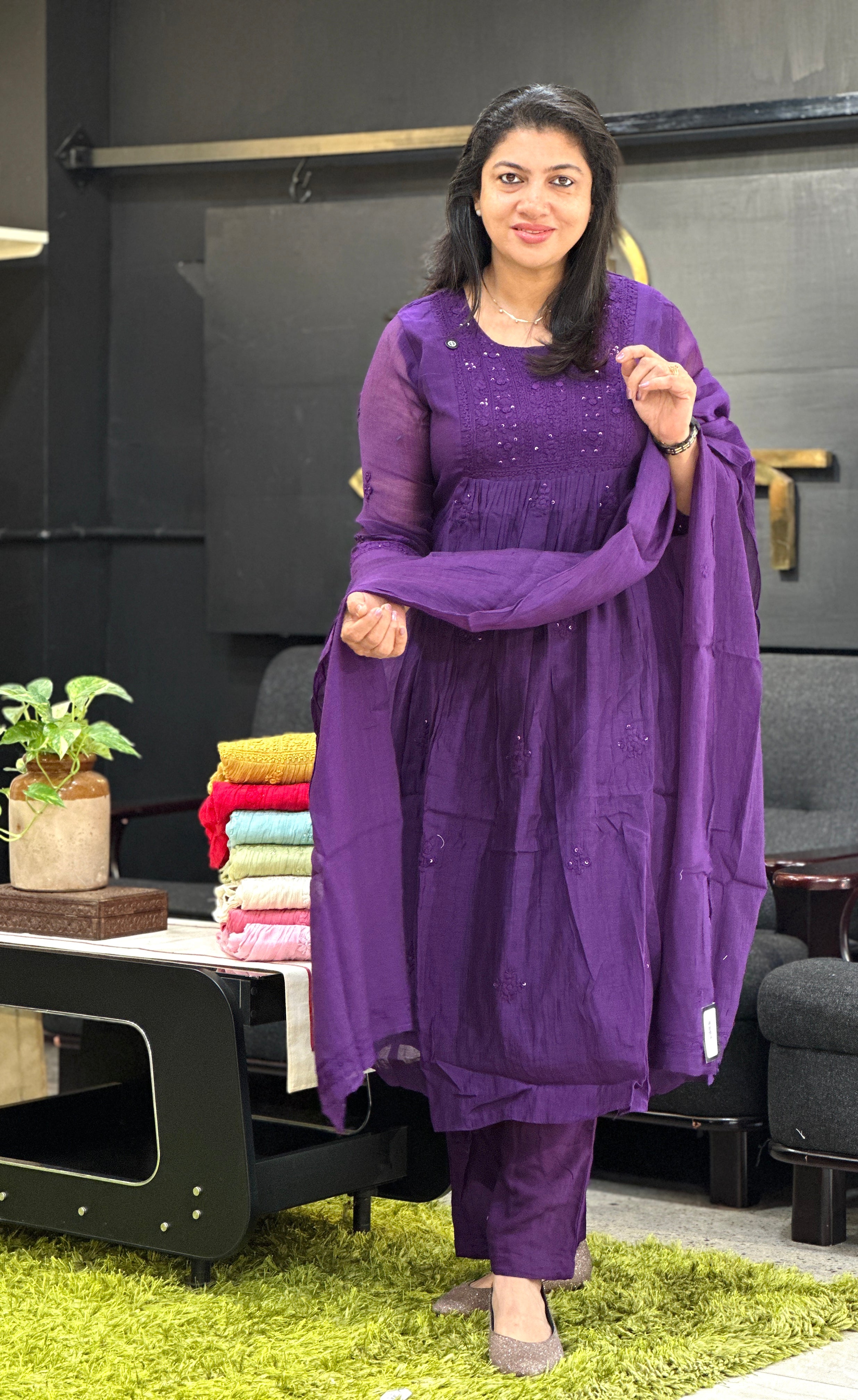 Hand Embroidery With Sequins Detailed Chanderi Kurta Set | GMA165