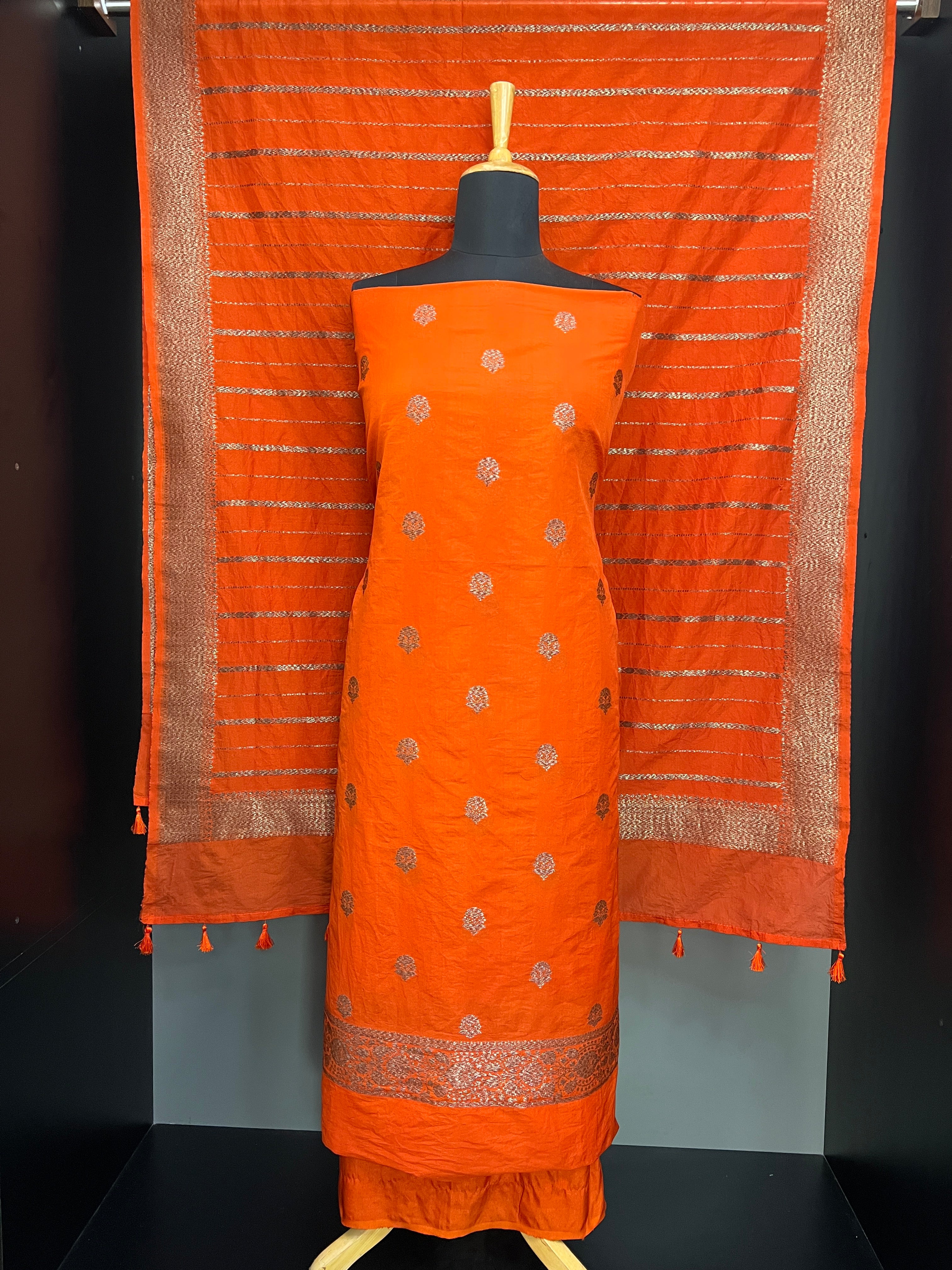 Zari Butta Detailed Banarasi Silk Salwar Set | YNG939